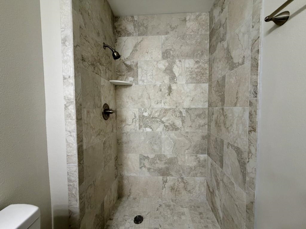 6631 Kingman Trail