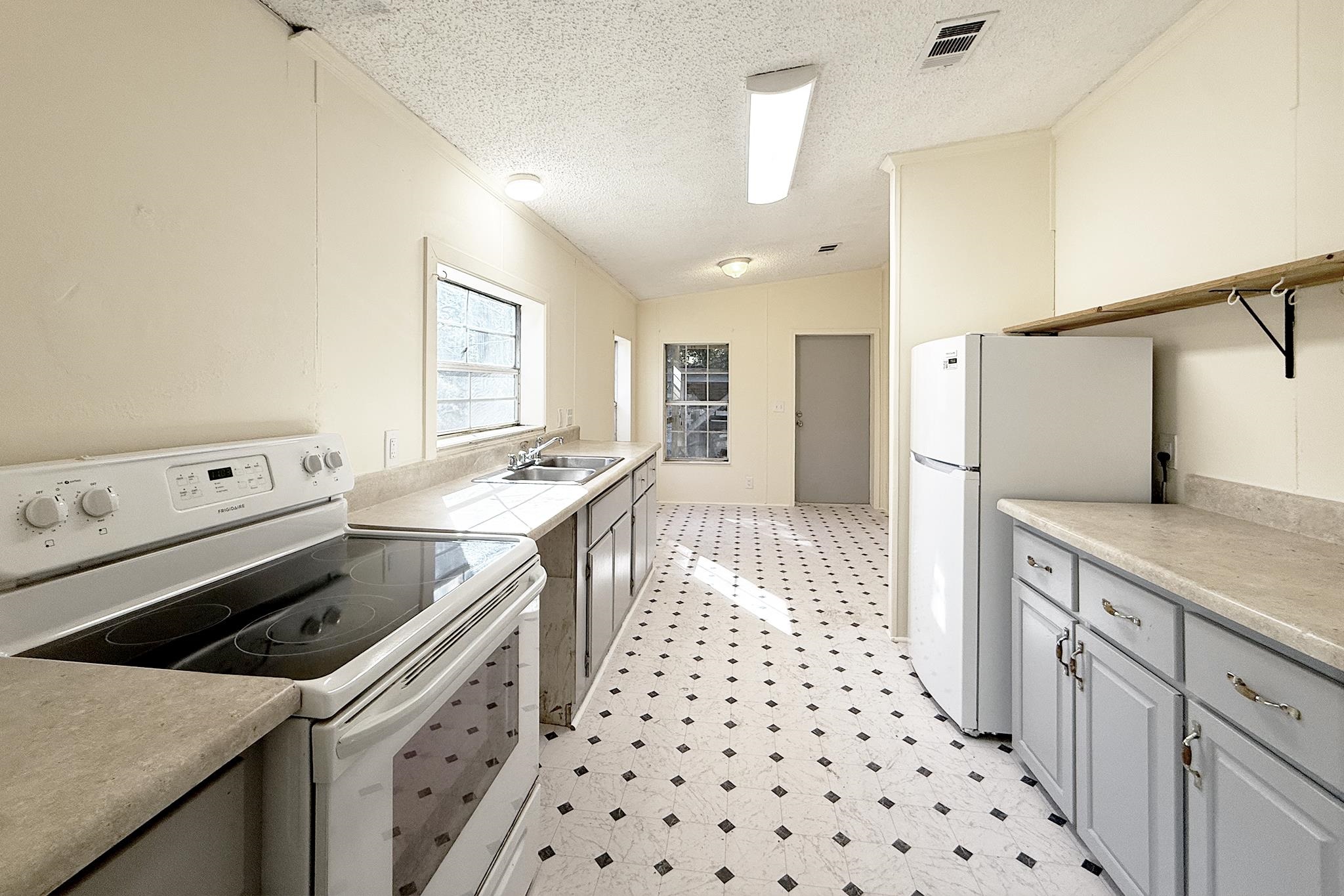 10086 SPRING SINK Road