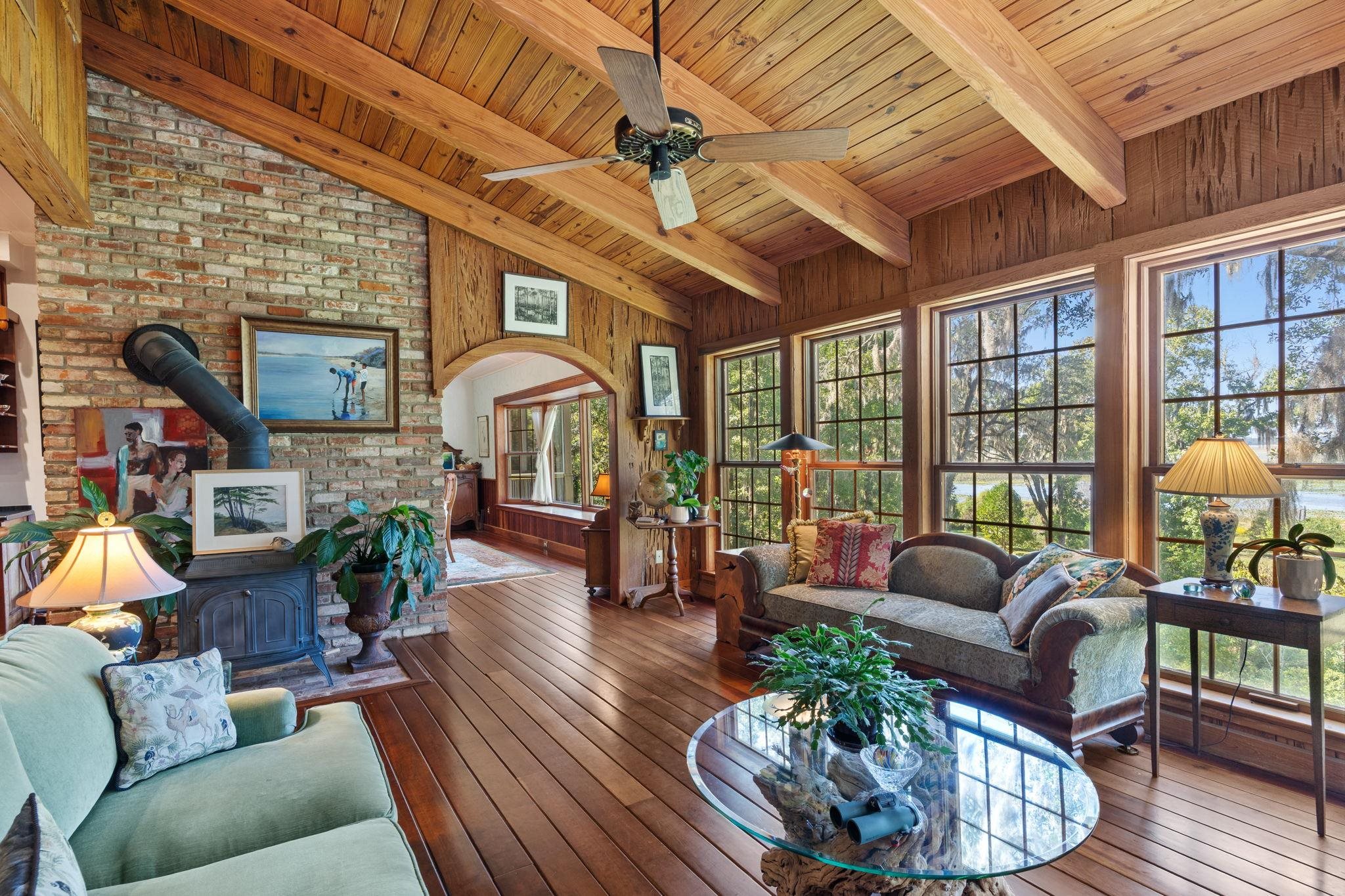 5950 Miller Landing Cove