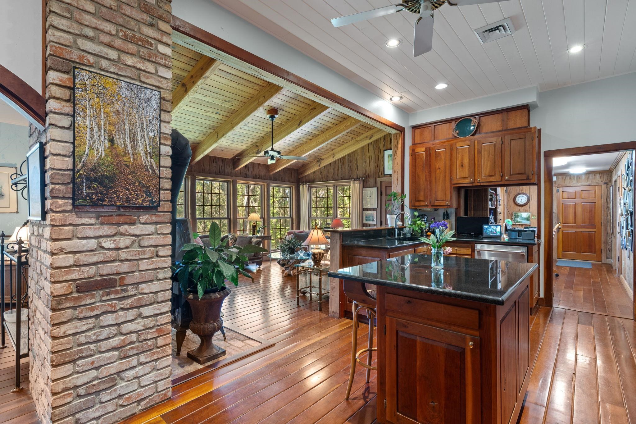 5950 Miller Landing Cove