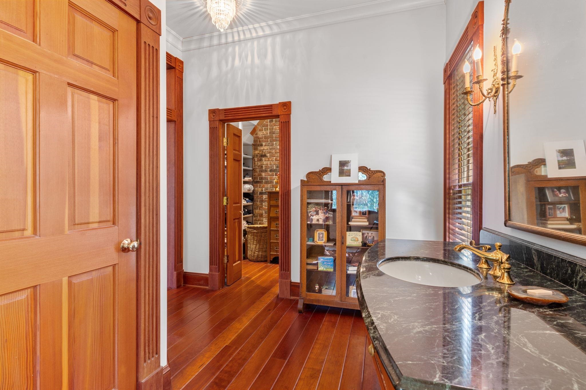 5950 Miller Landing Cove