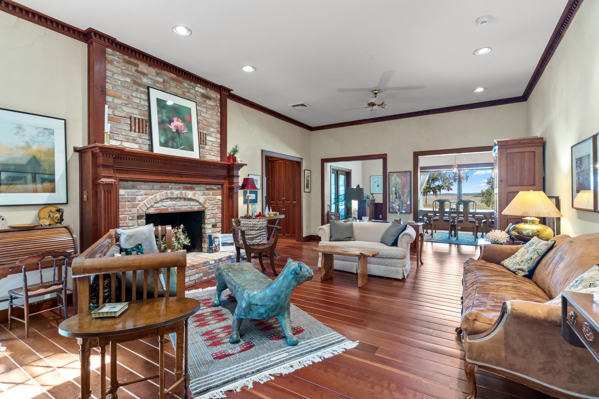 5950 Miller Landing Cove