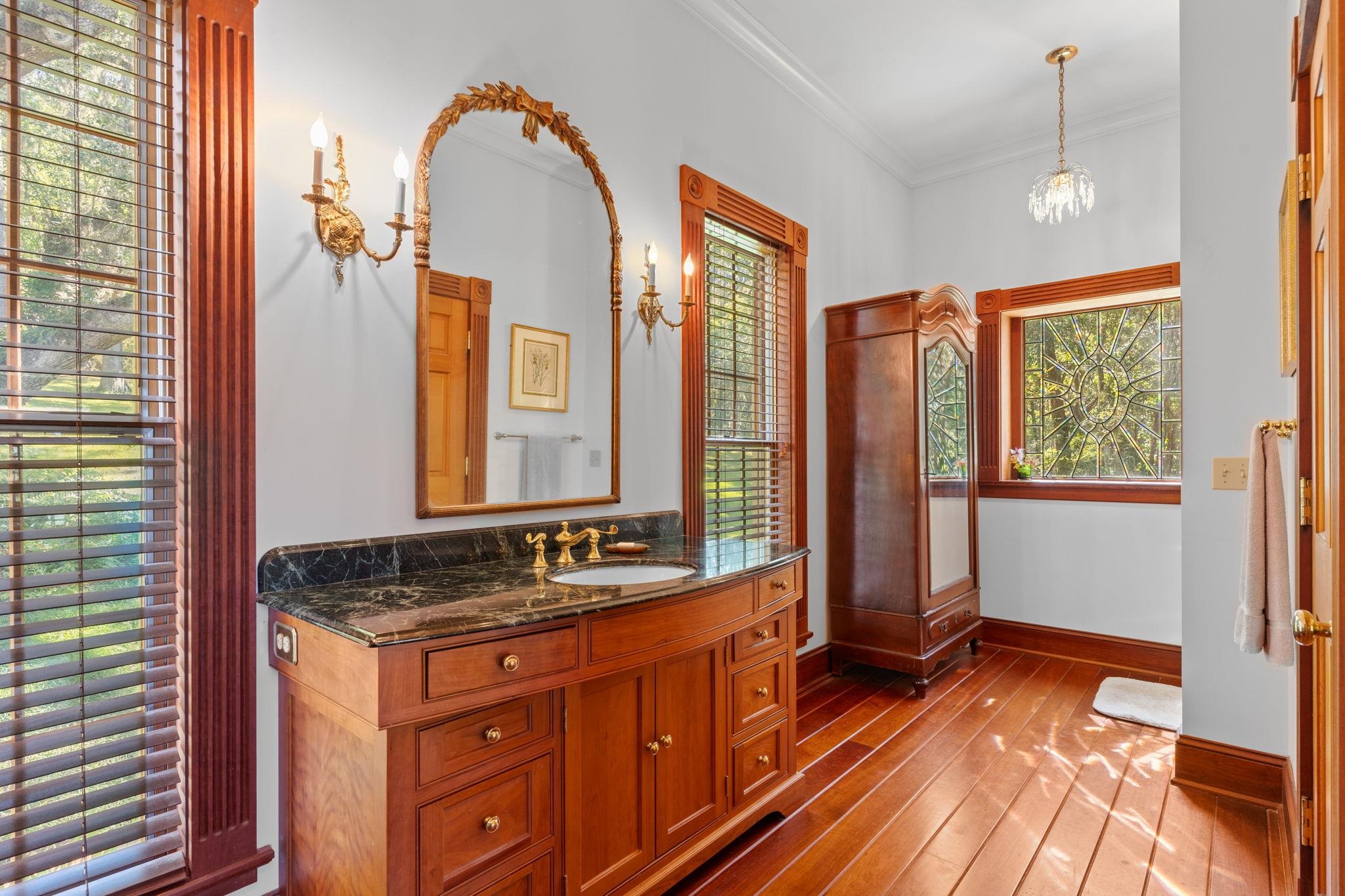 5950 Miller Landing Cove