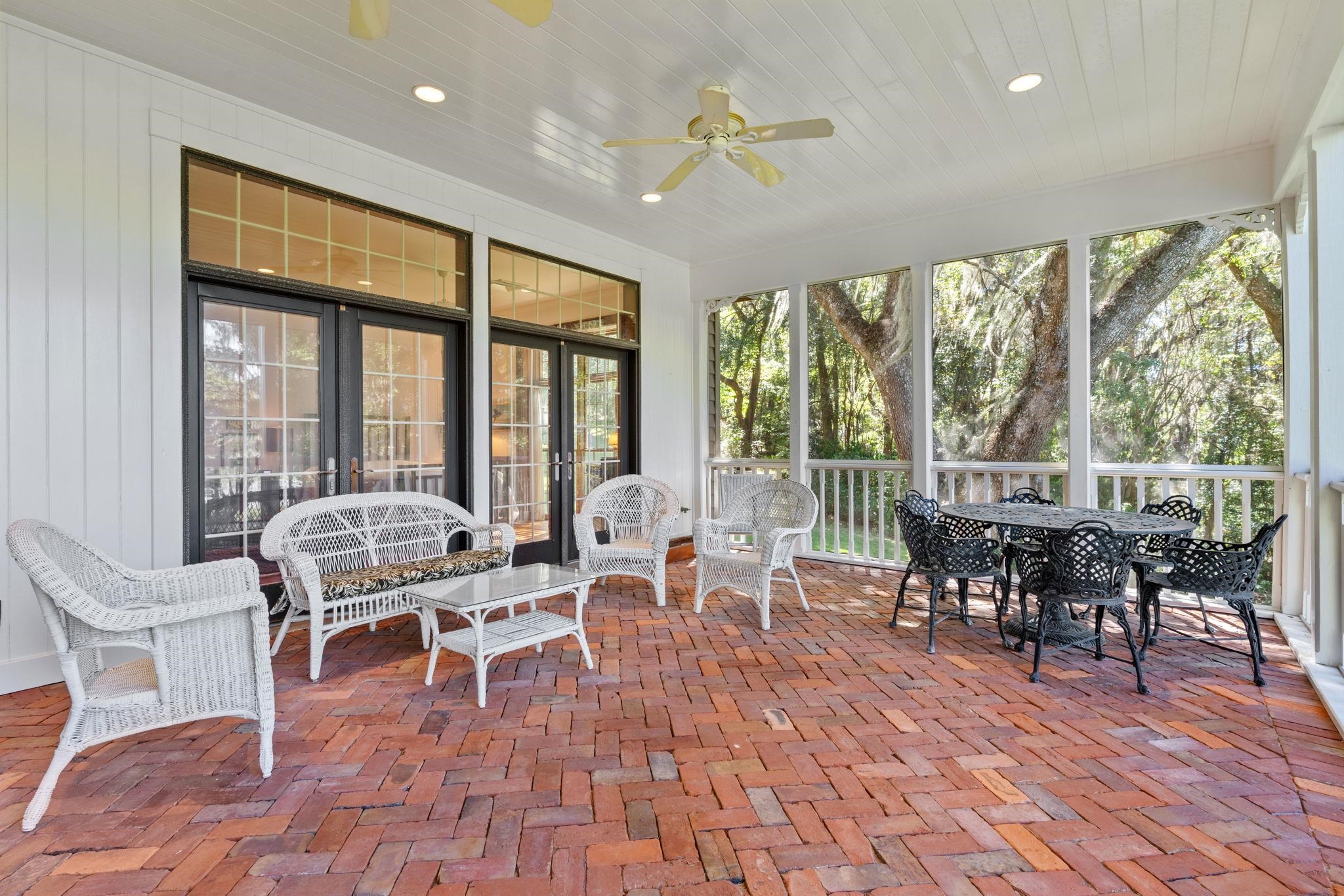 5950 Miller Landing Cove