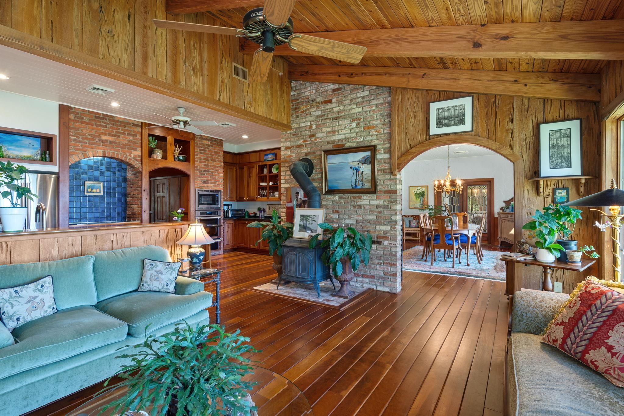 5950 Miller Landing Cove