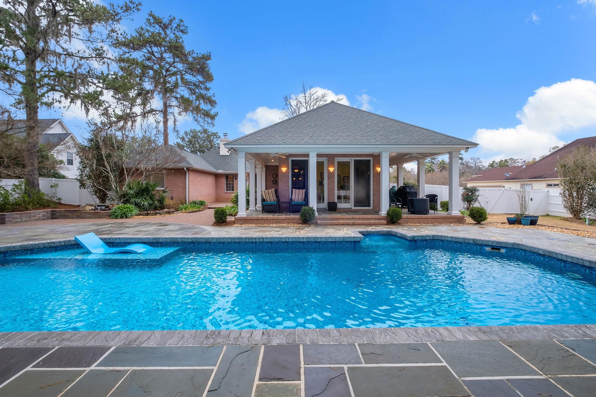 389 Meadow Ridge Drive