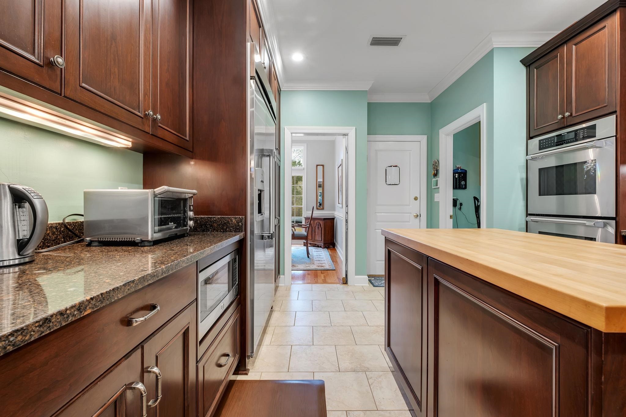 389 Meadow Ridge Drive