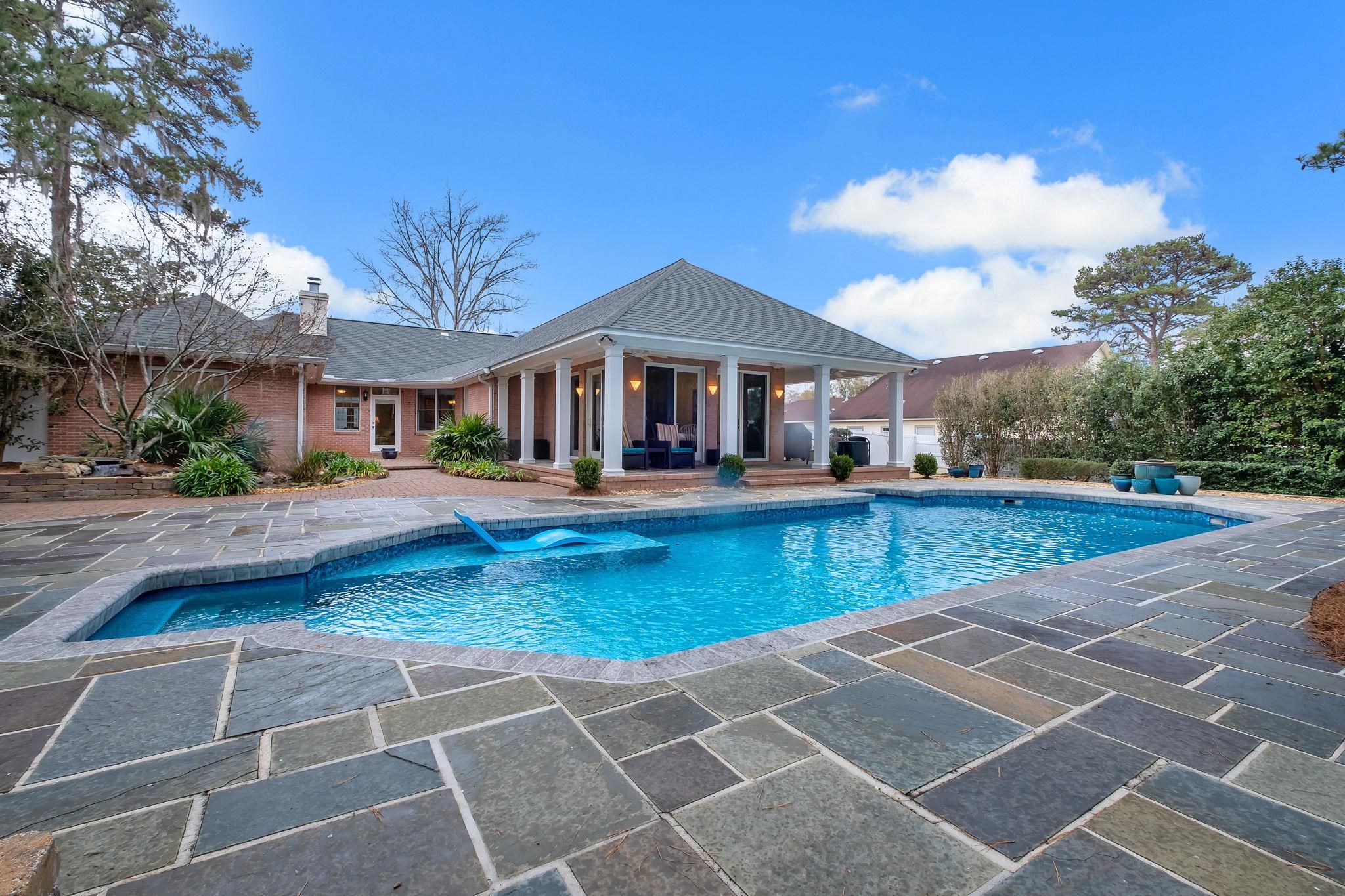 389 Meadow Ridge Drive