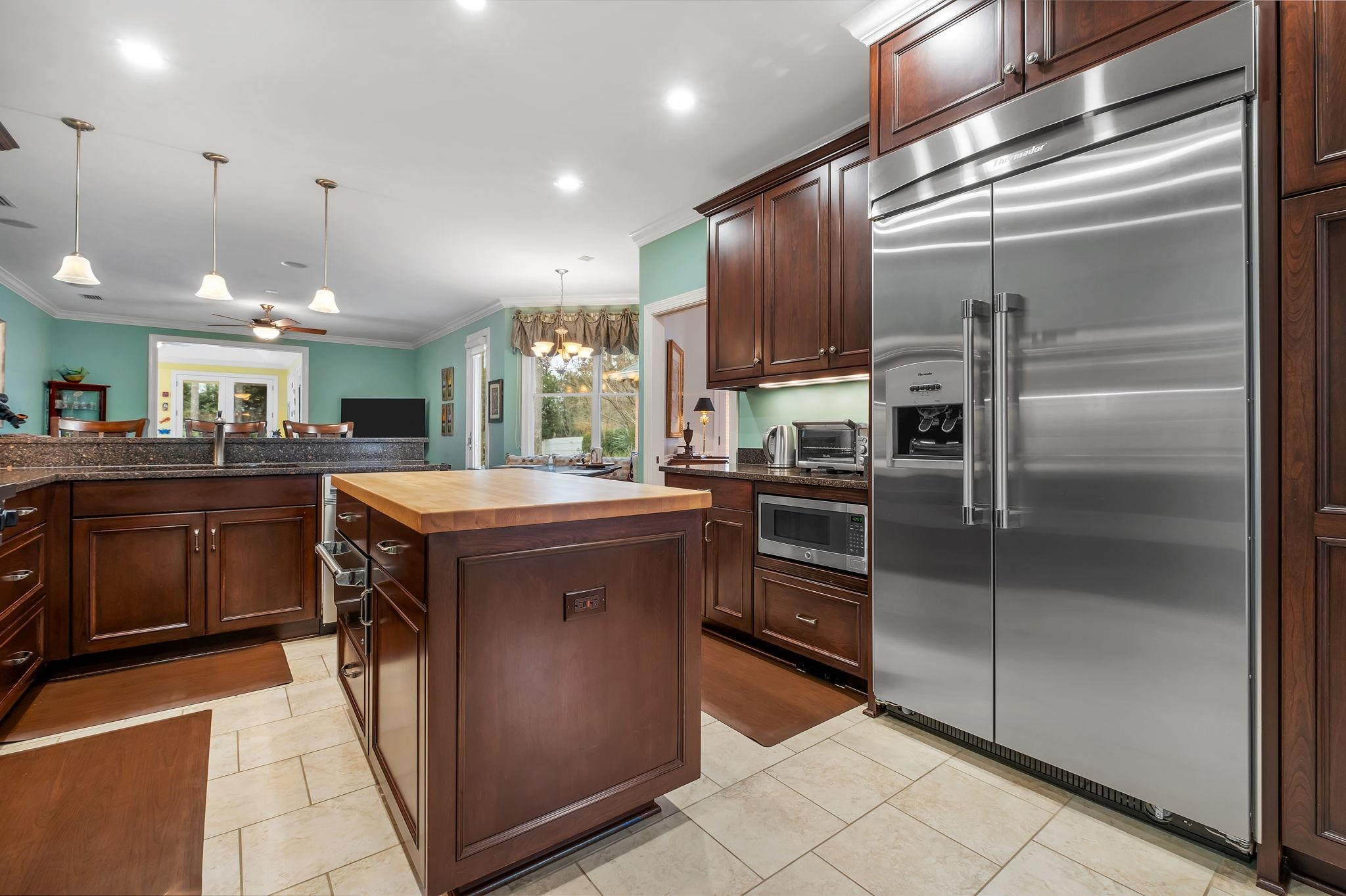 389 Meadow Ridge Drive