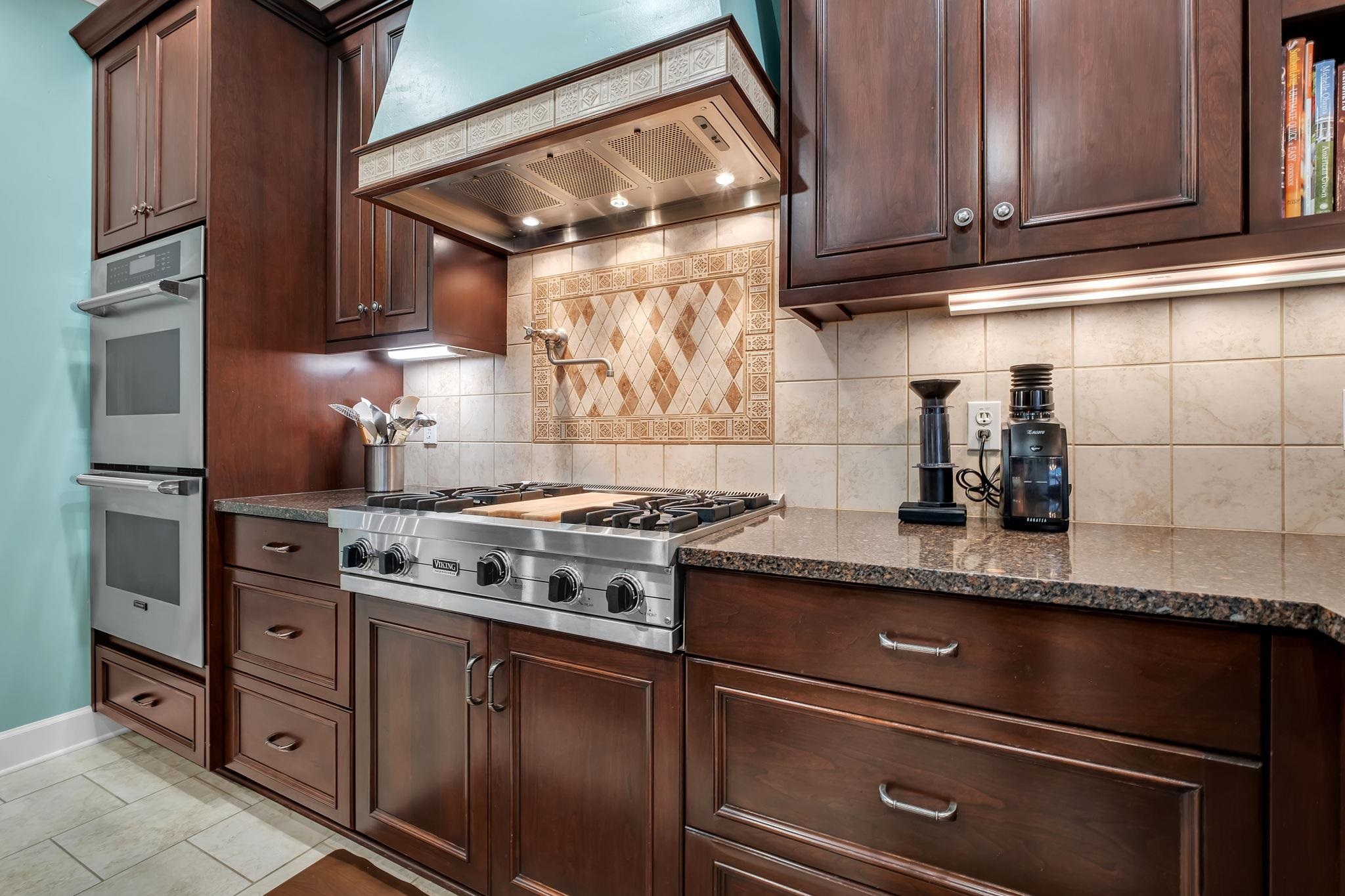 389 Meadow Ridge Drive