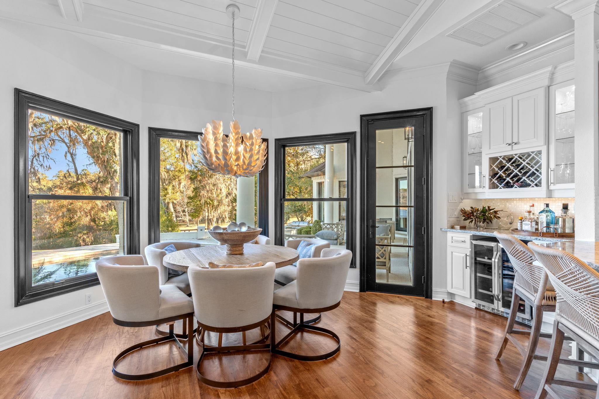 2100 Thirlestane Road