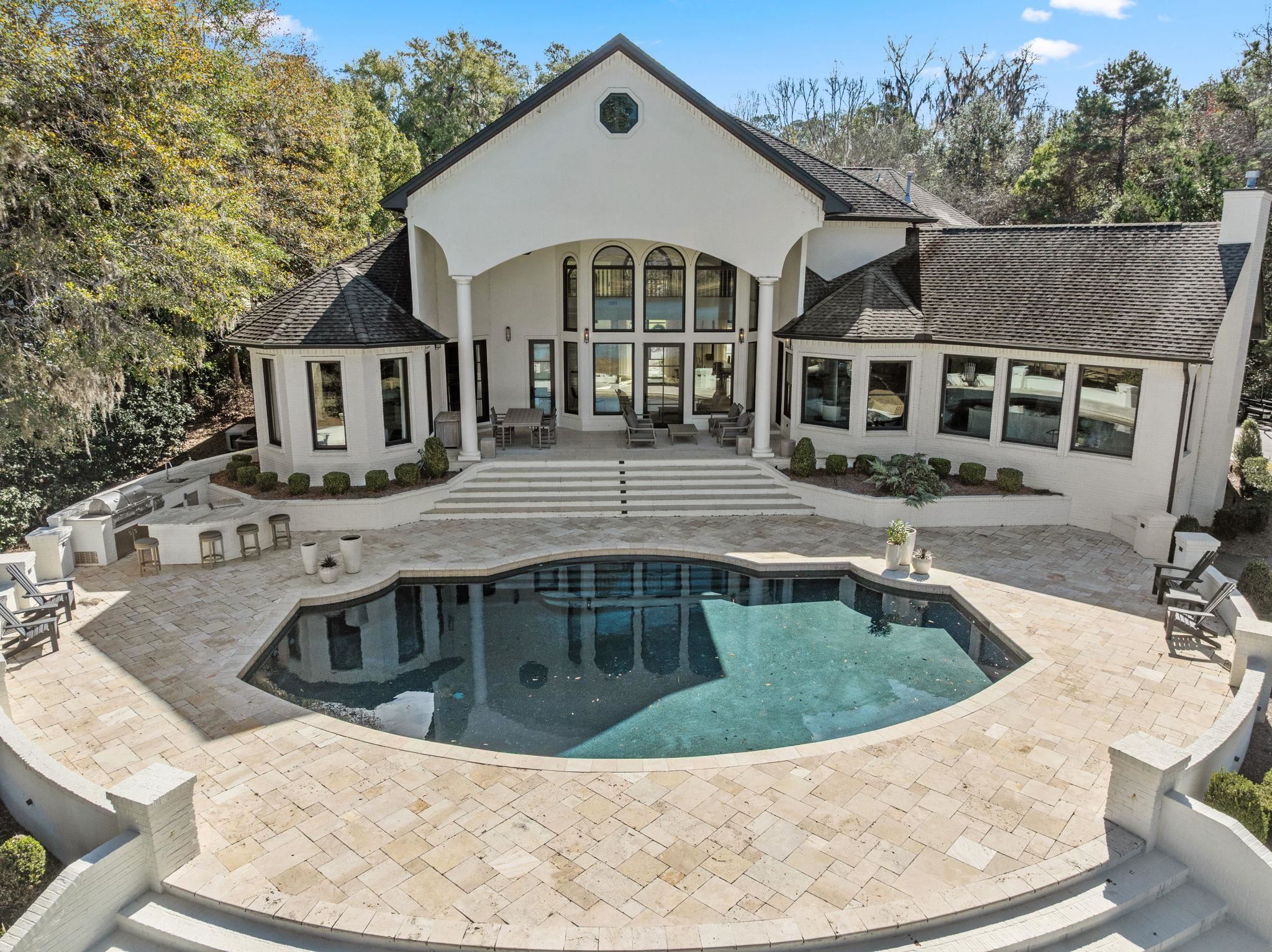 2100 Thirlestane Road