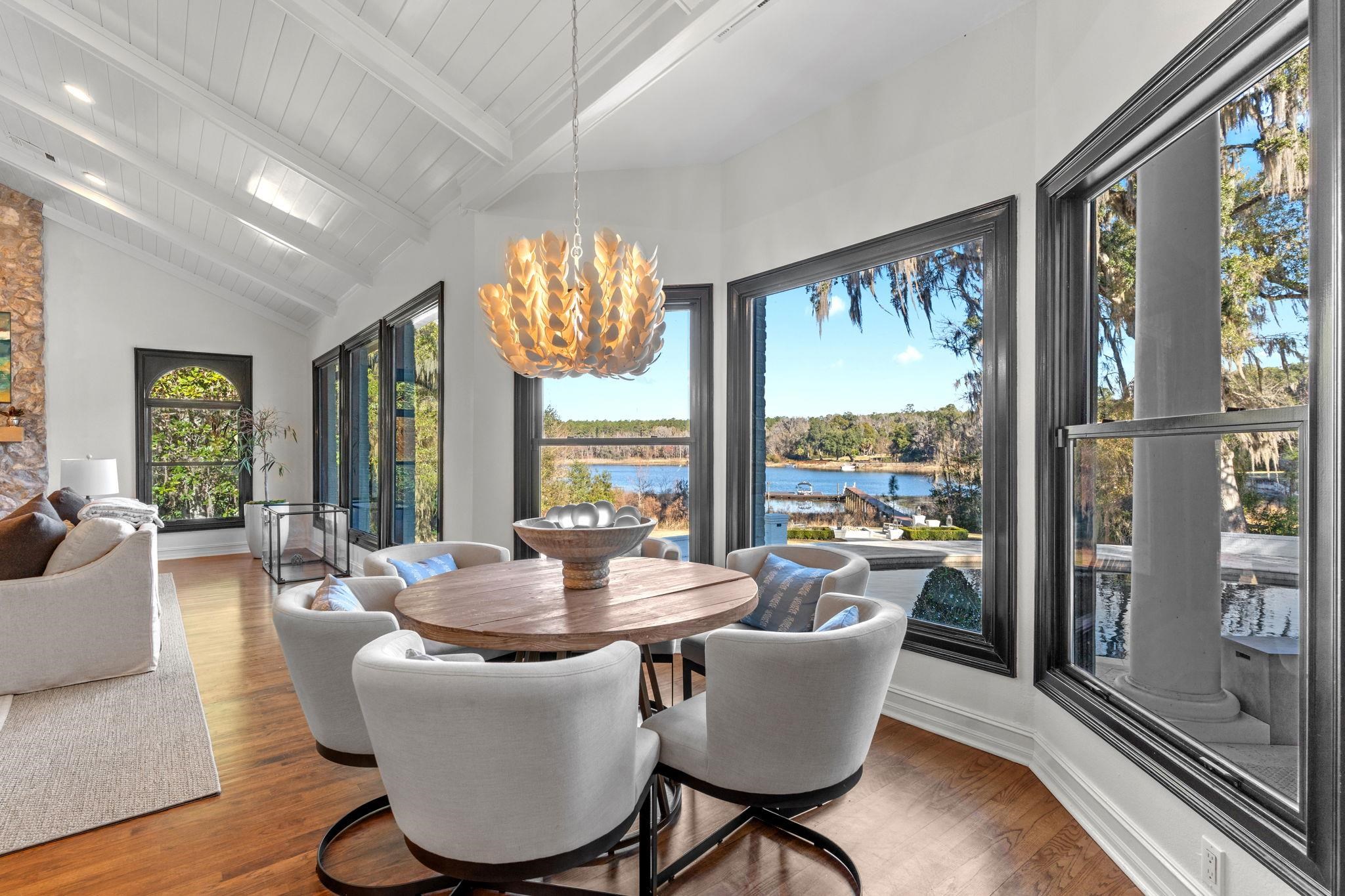 2100 Thirlestane Road