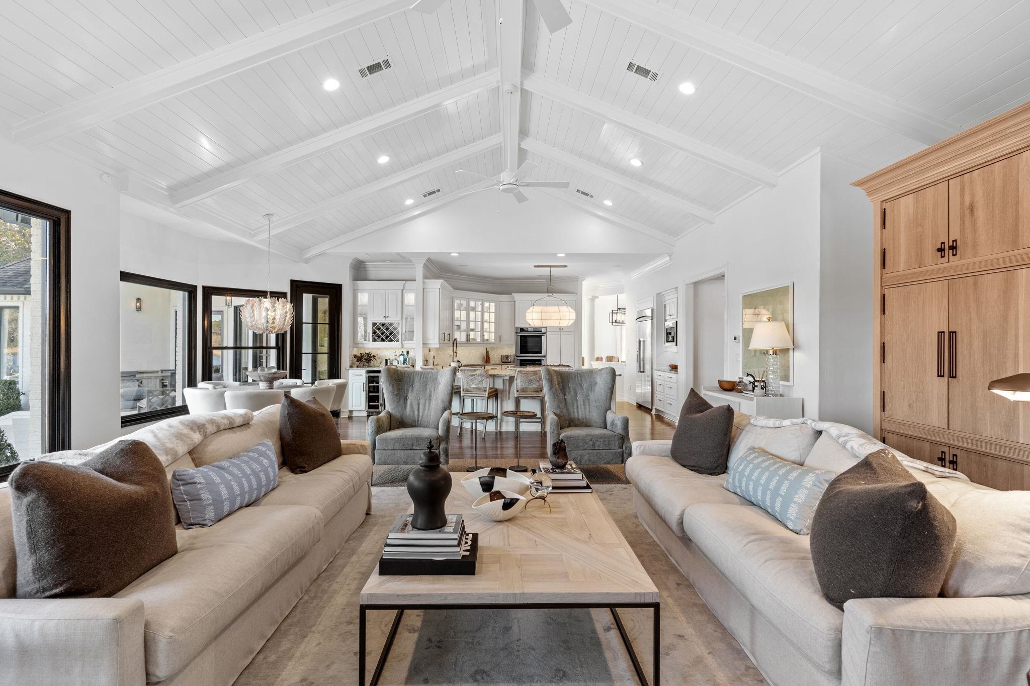 2100 Thirlestane Road