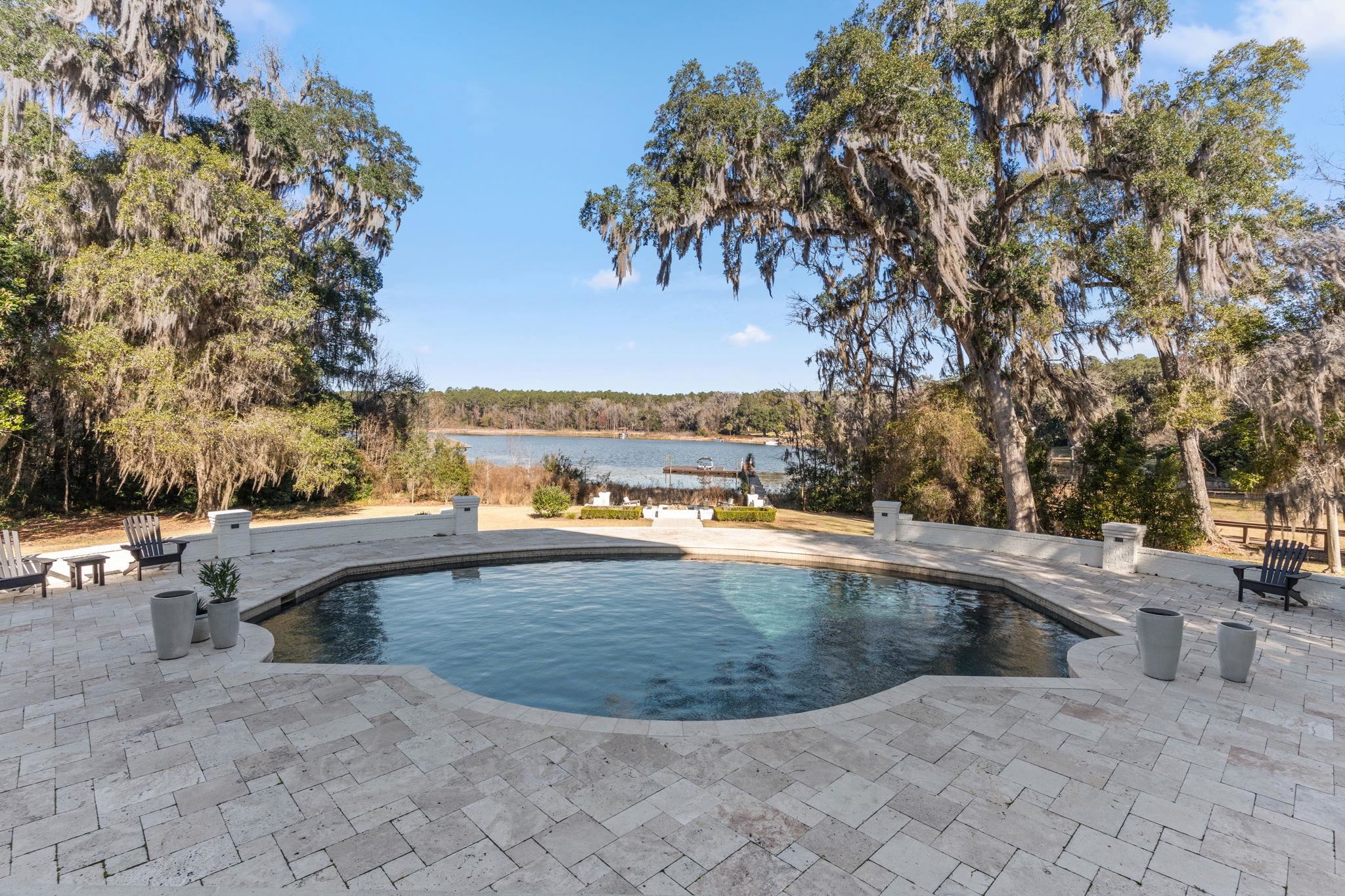 2100 Thirlestane Road