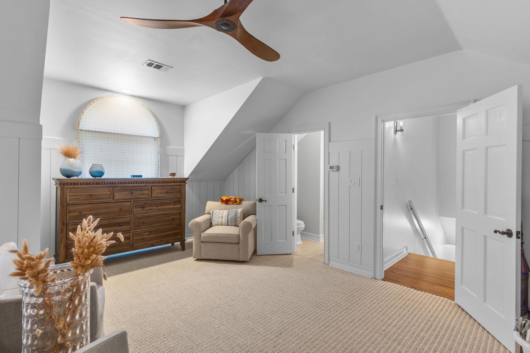 2100 Thirlestane Road