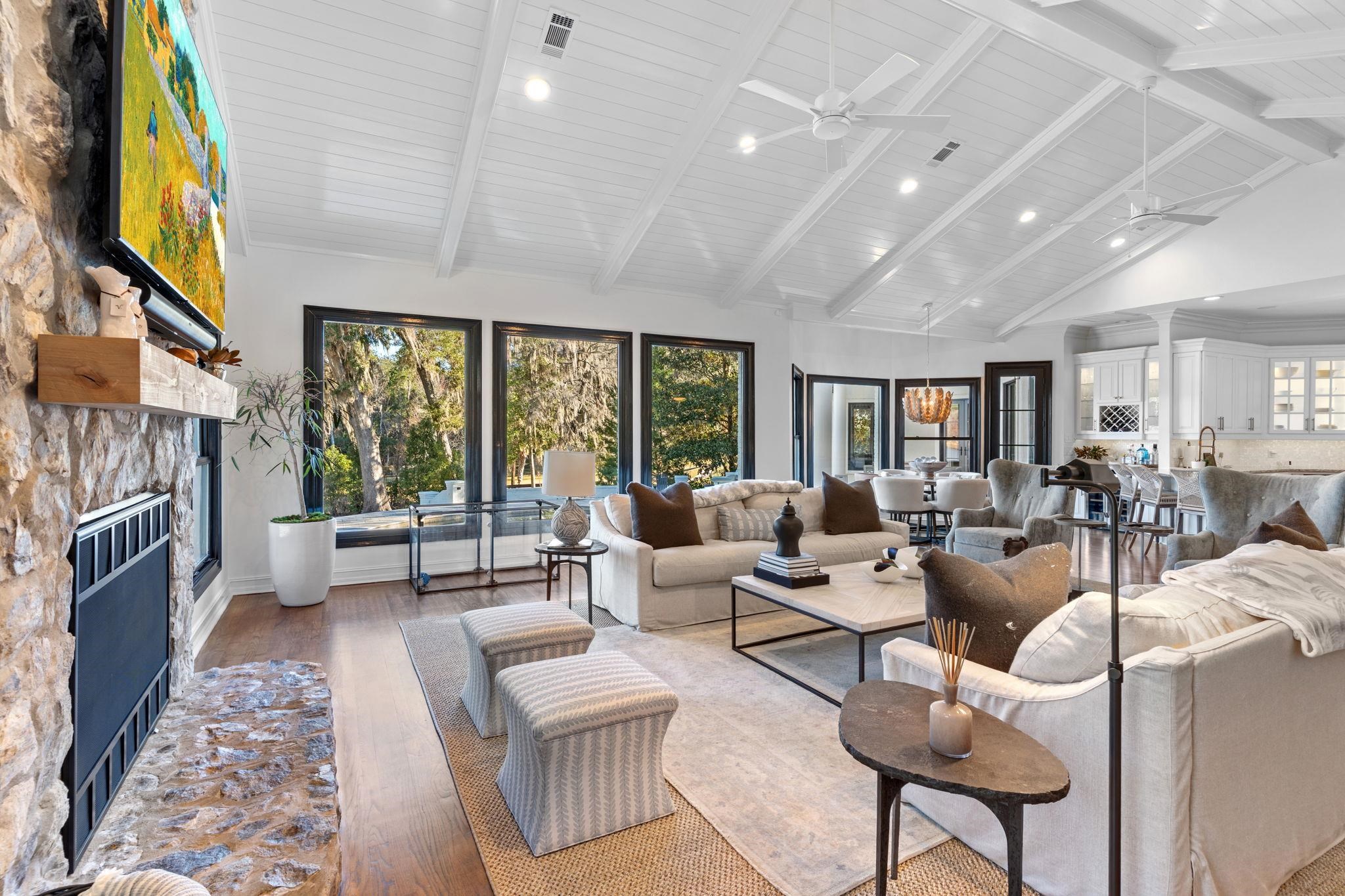 2100 Thirlestane Road