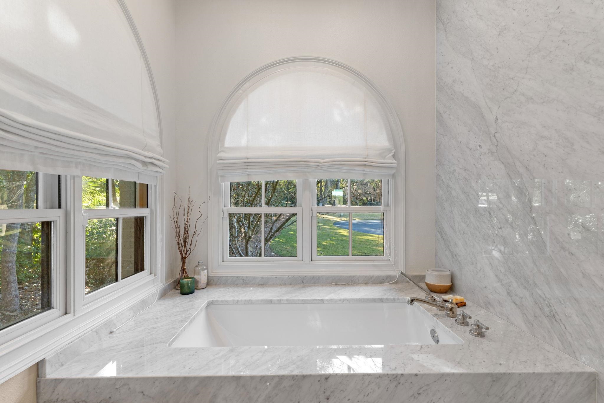 2100 Thirlestane Road