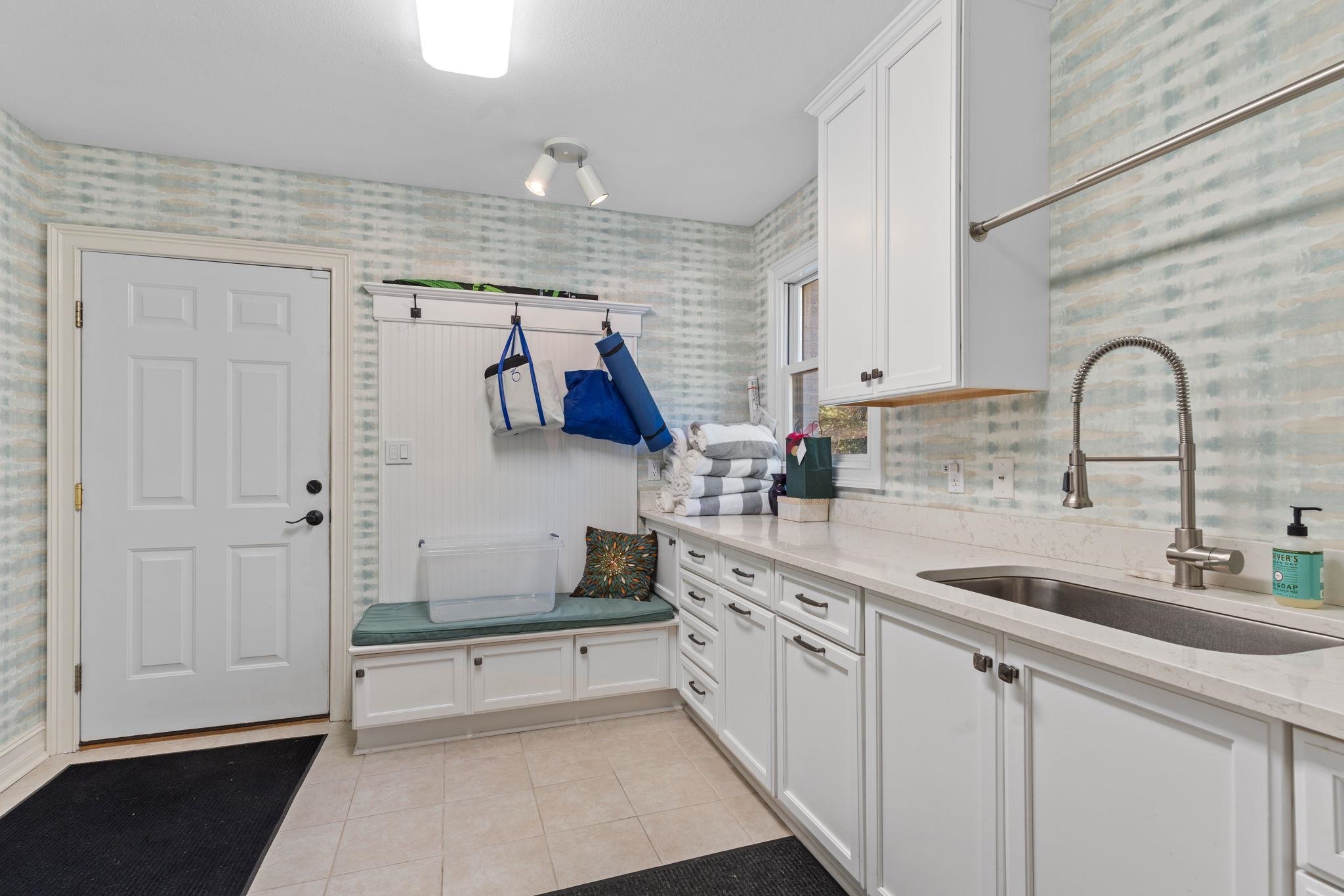 2100 Thirlestane Road