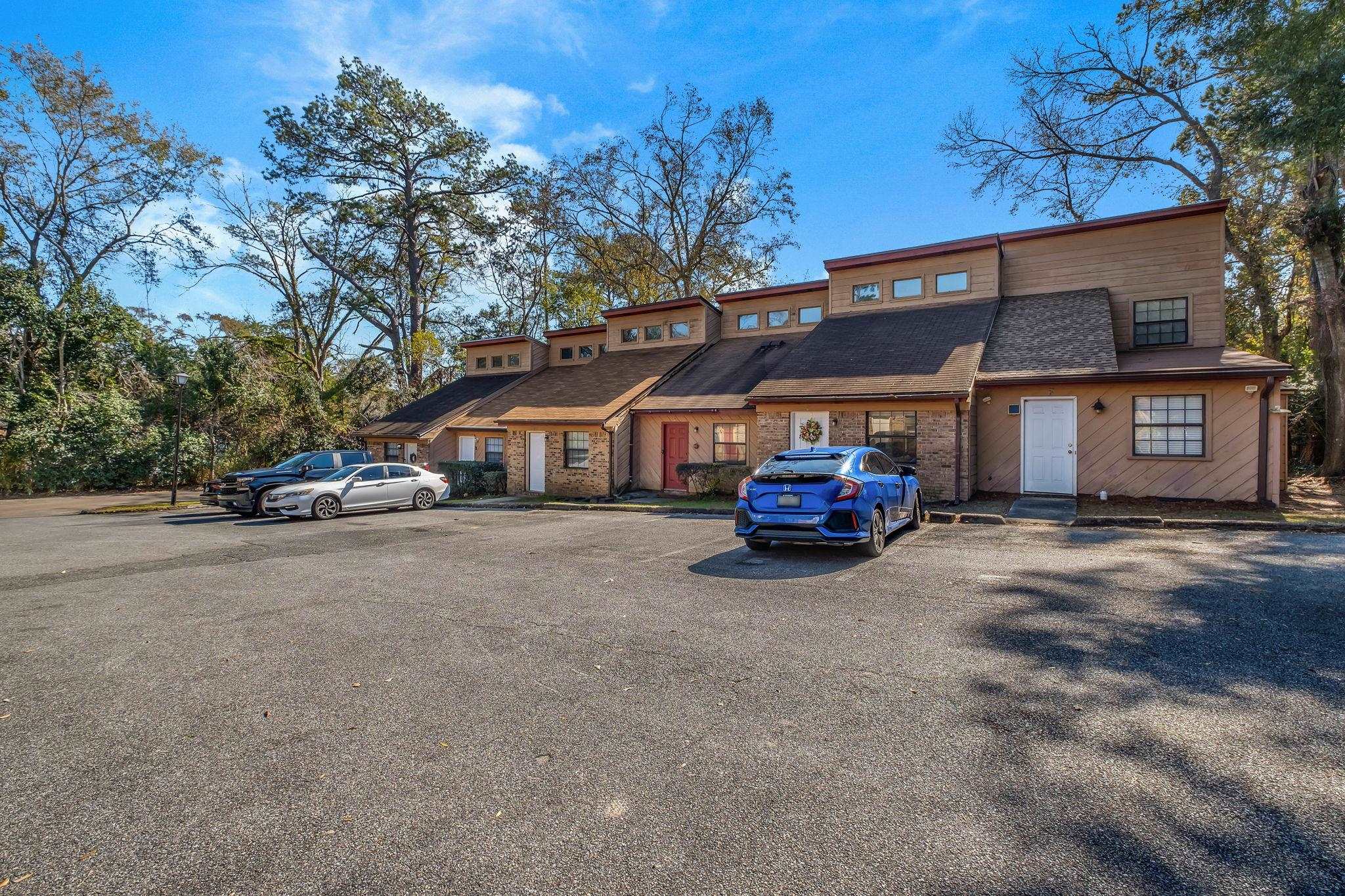 1808 JACKSON BLUFF Road Unit: E