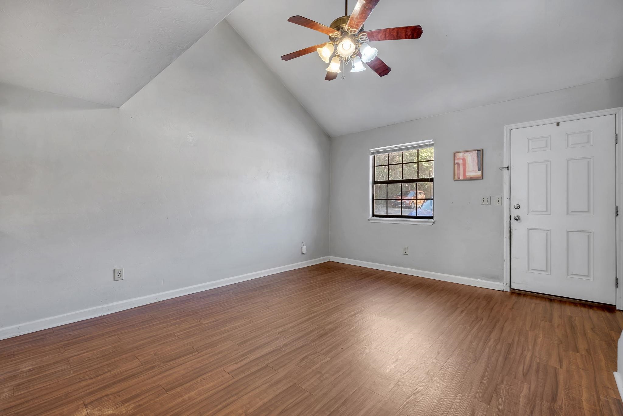 1808 JACKSON BLUFF Road Unit: E