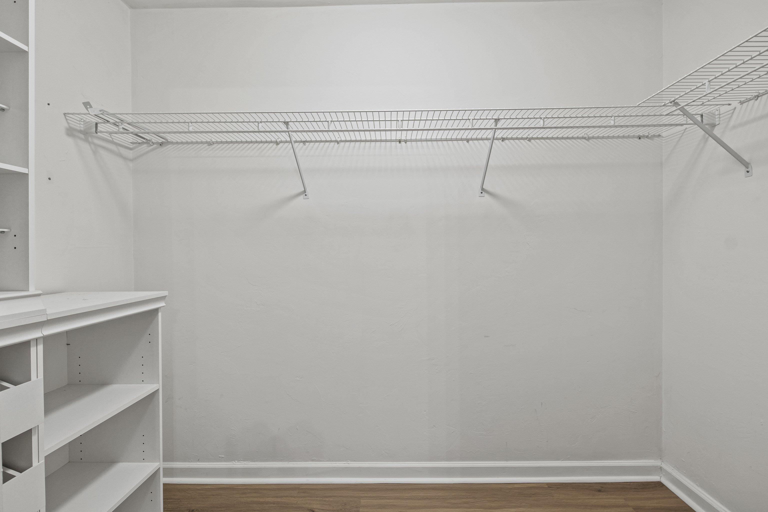 4528 Eltham Park