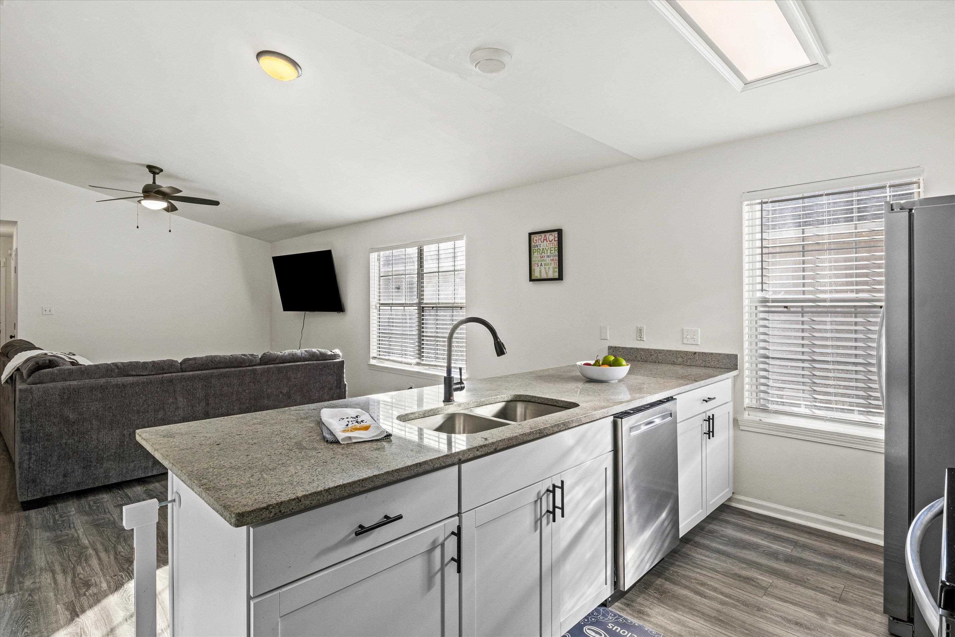4528 Eltham Park