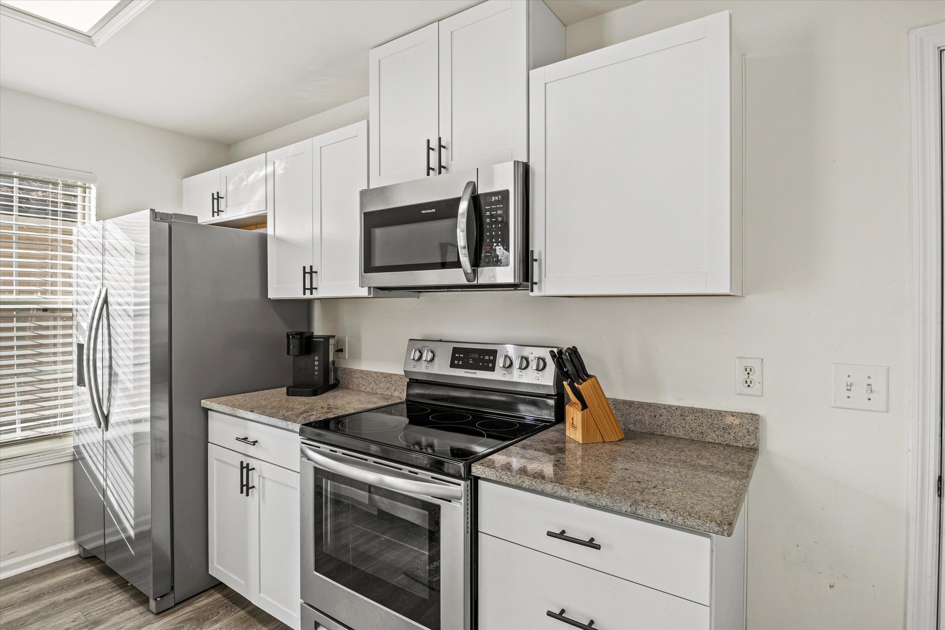 4528 Eltham Park