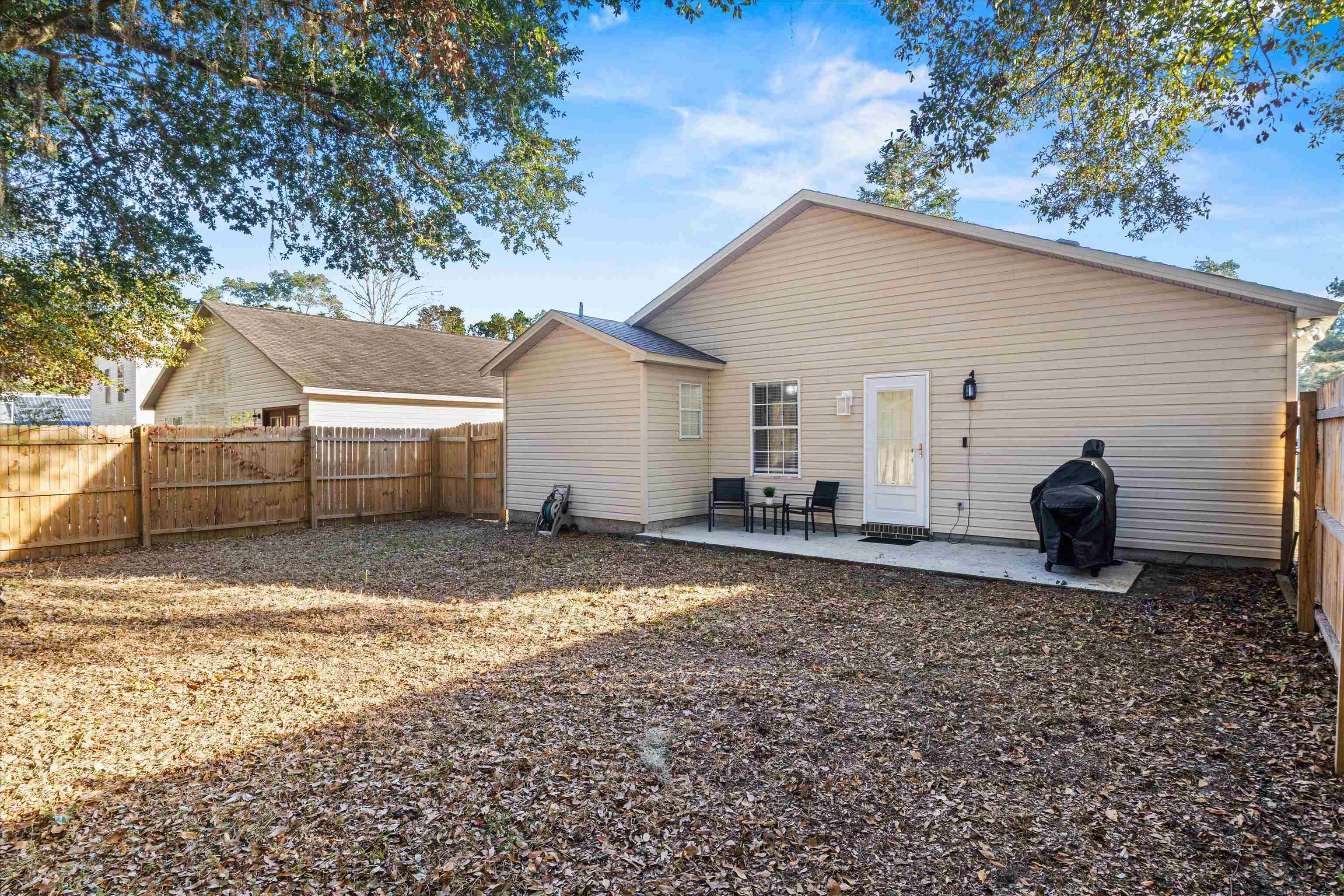 4528 Eltham Park