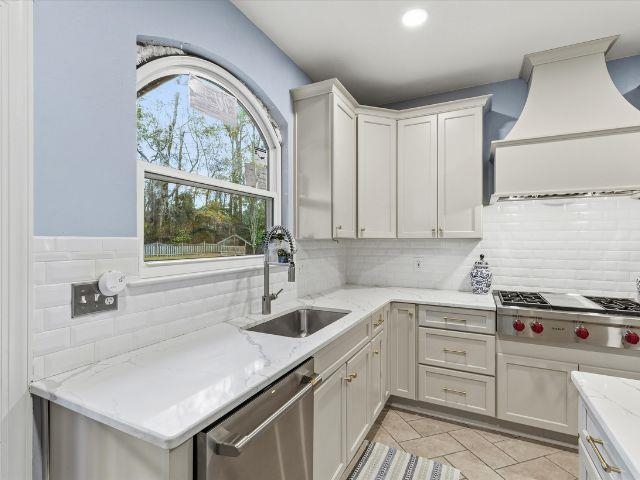 6138 Borderline Drive