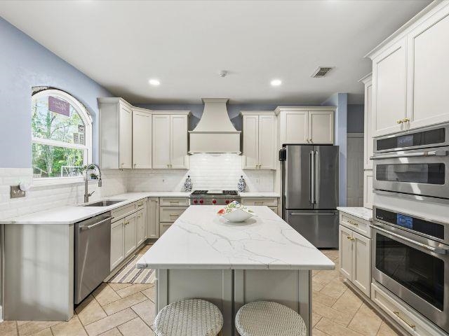 6138 Borderline Drive