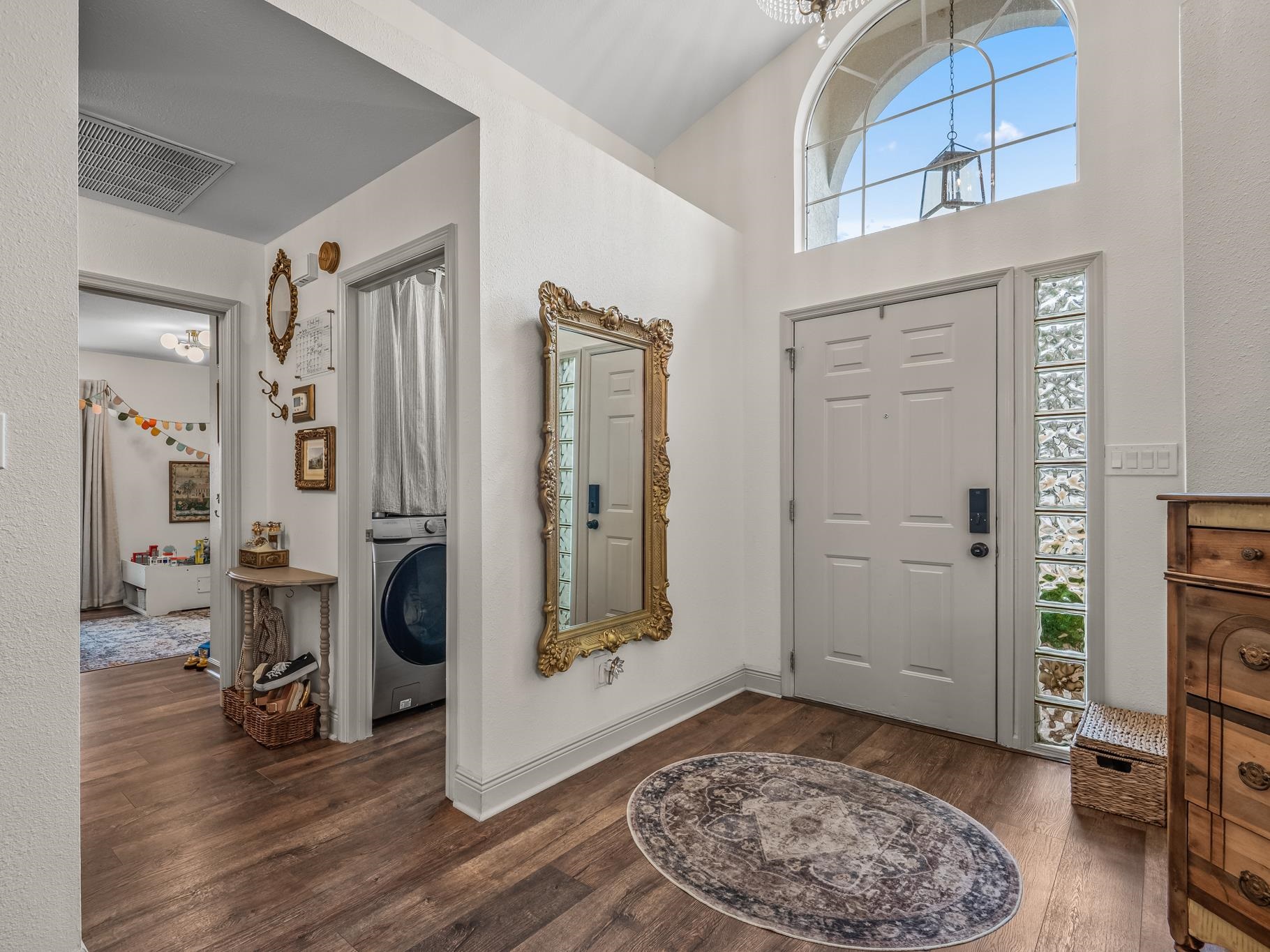 5369 Paddington Drive