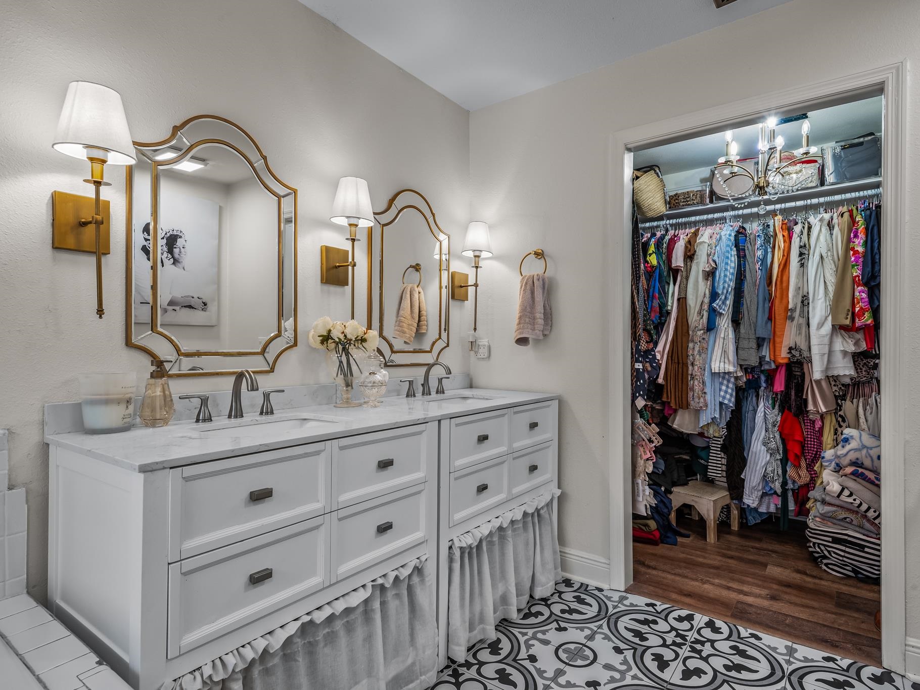 5369 Paddington Drive