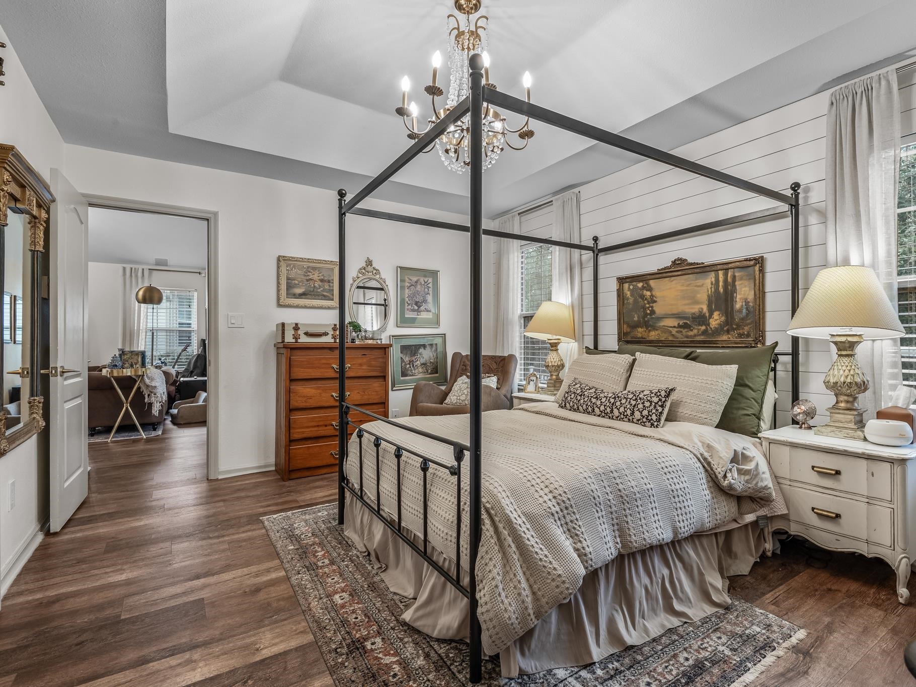 5369 Paddington Drive