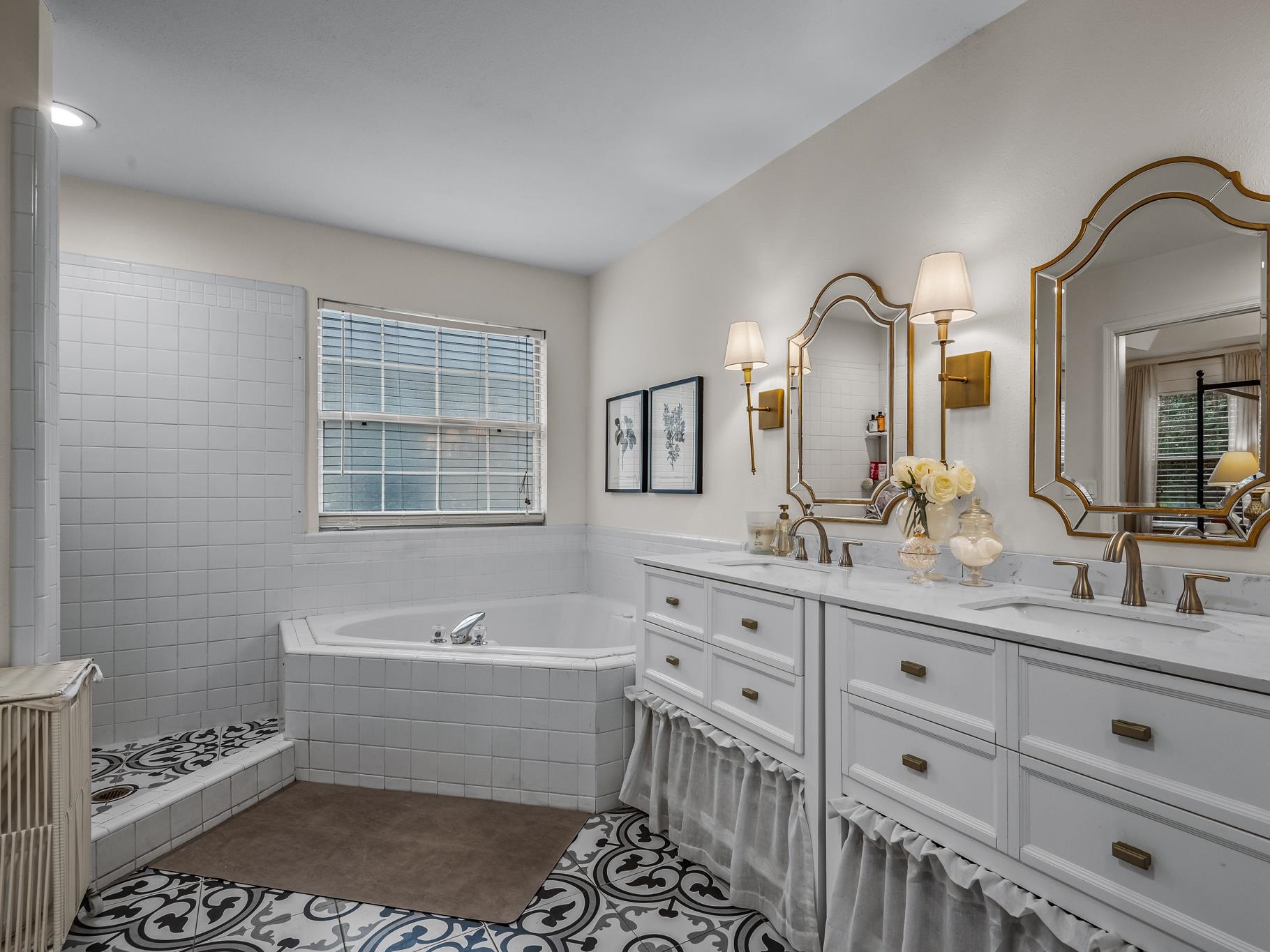 5369 Paddington Drive