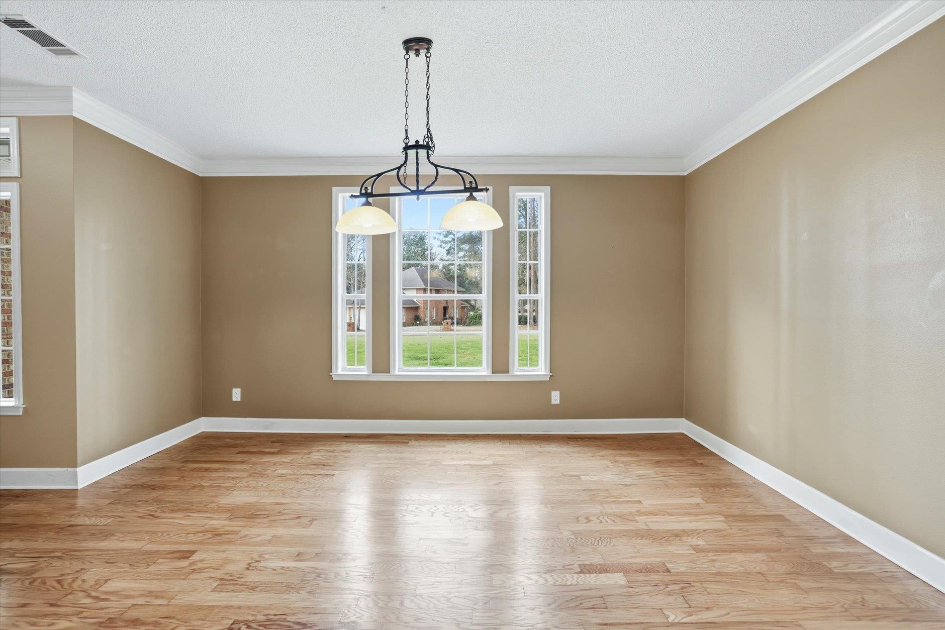 5108 Centennial Oak Circle