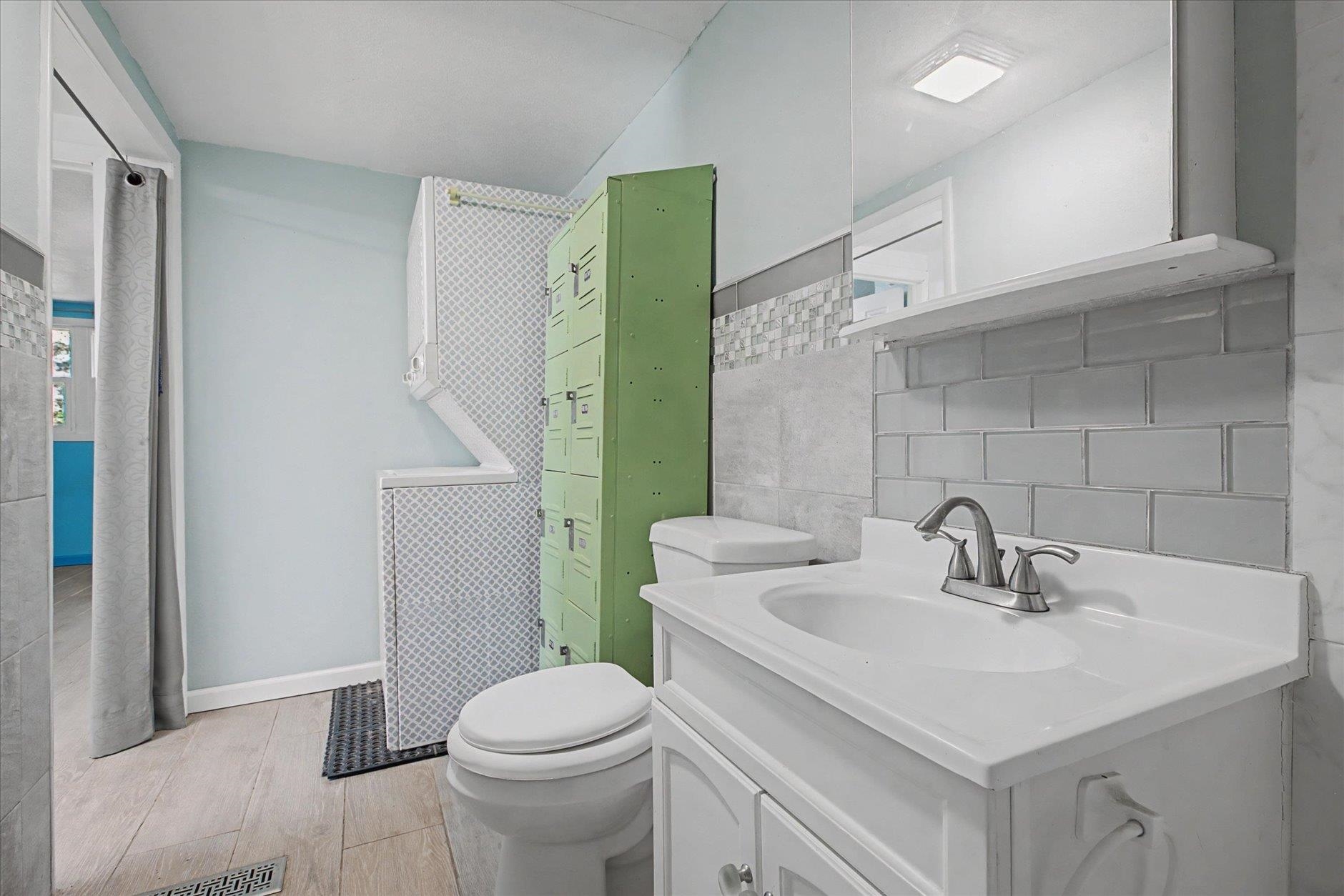 2875 Jewell Drive