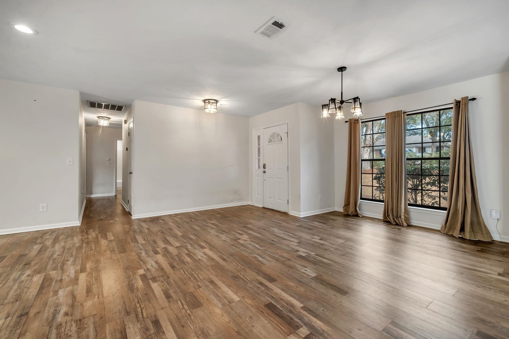 3141 N Shannon Lakes Drive