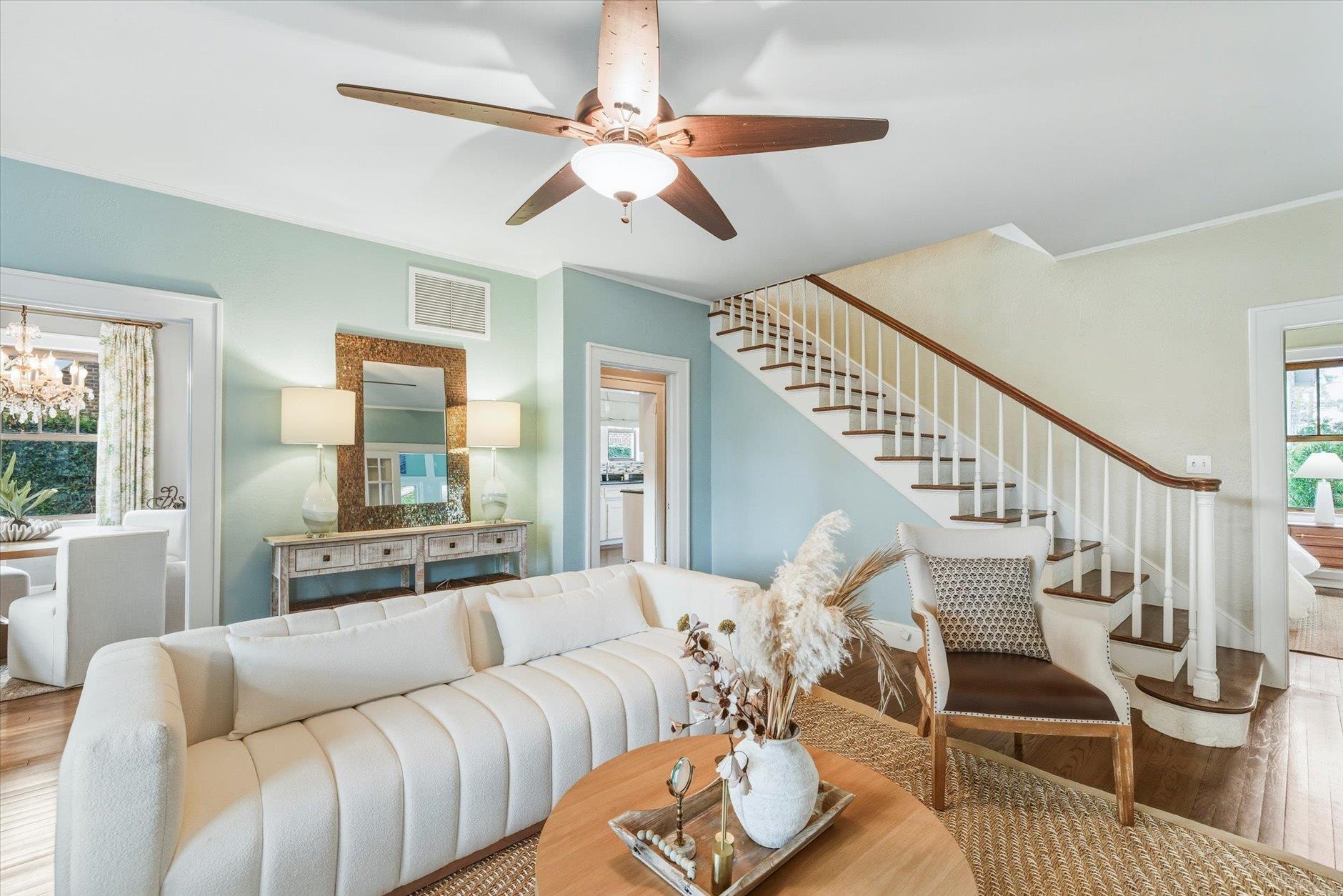 730 E 6Th Avenue Unit: 2