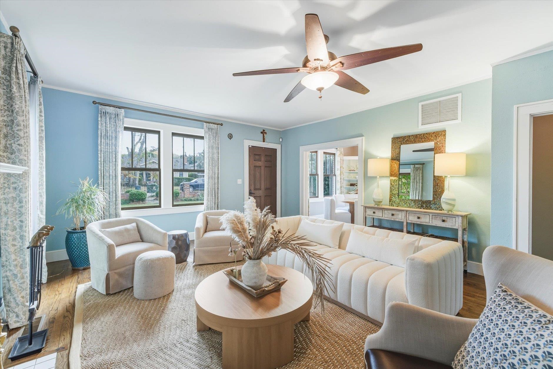 730 E 6Th Avenue Unit: 2