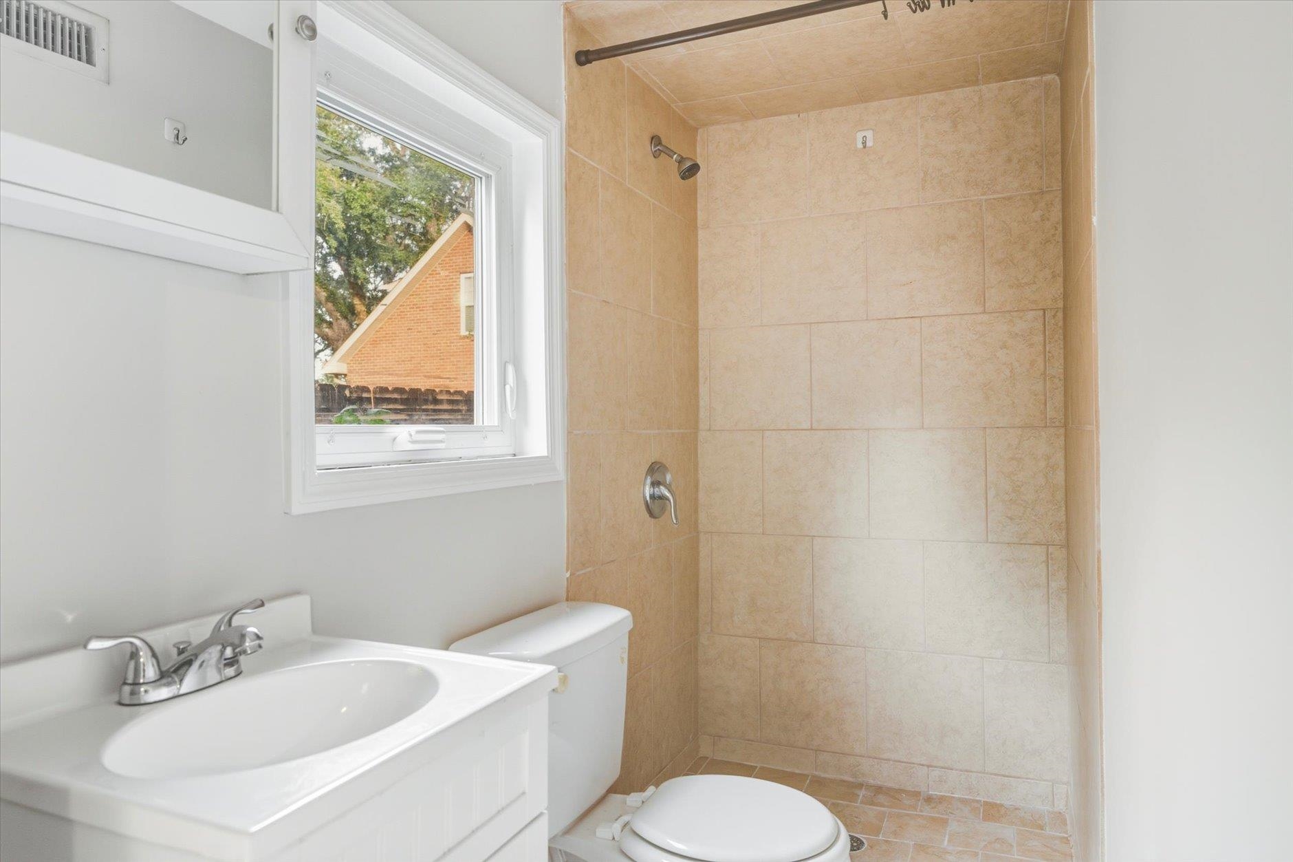 730 E 6Th Avenue Unit: 2