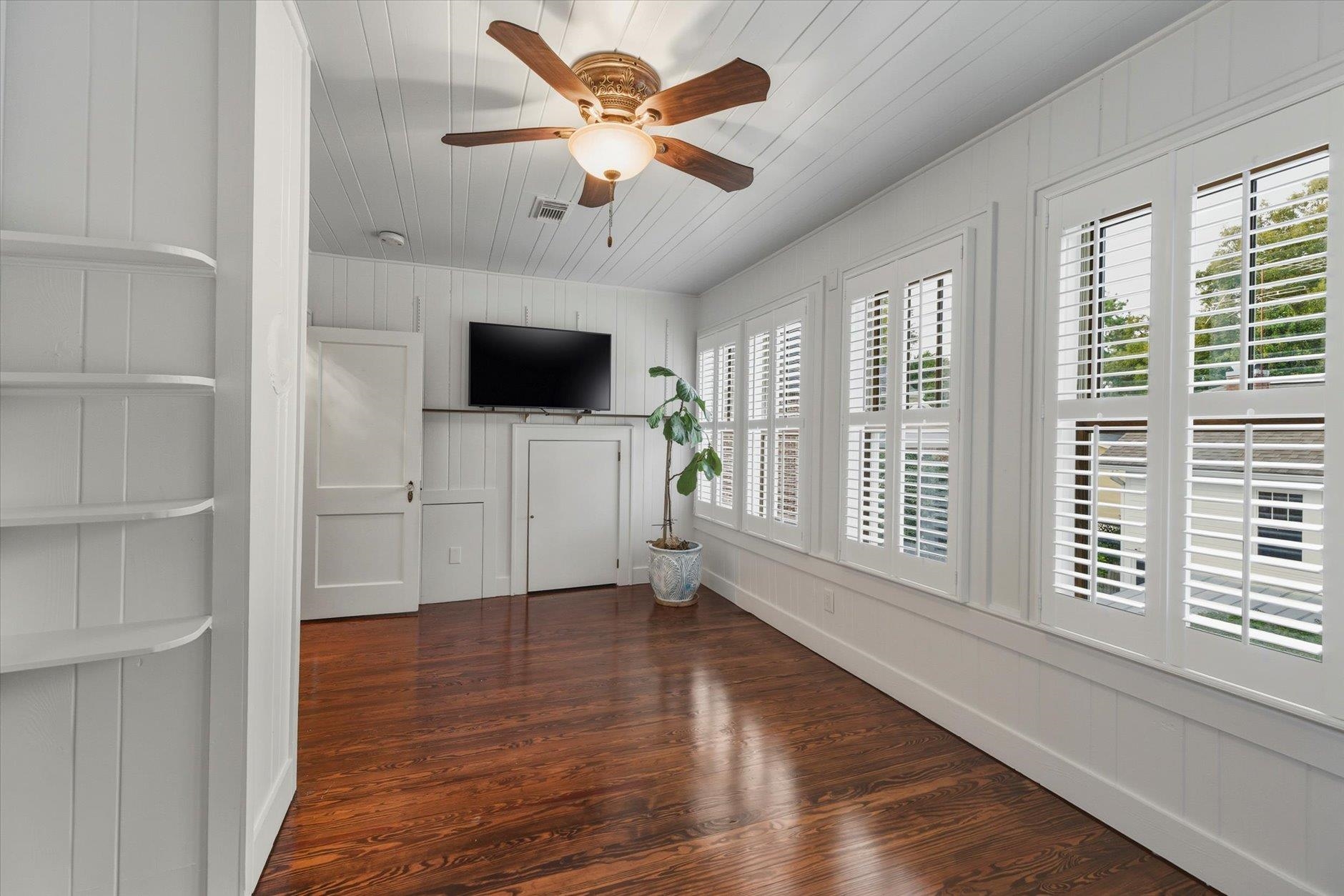 730 E 6Th Avenue Unit: 2