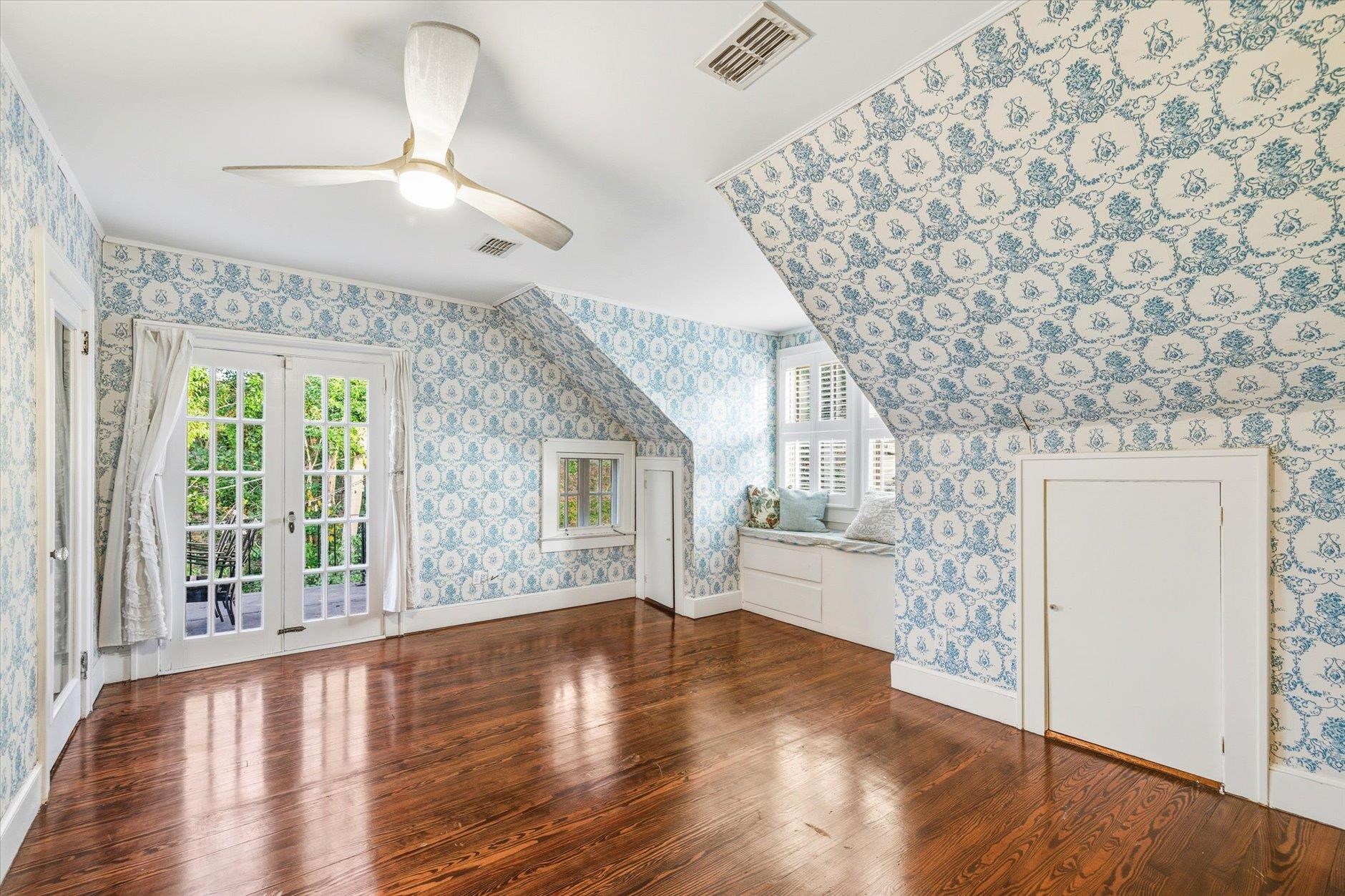 730 E 6Th Avenue Unit: 2