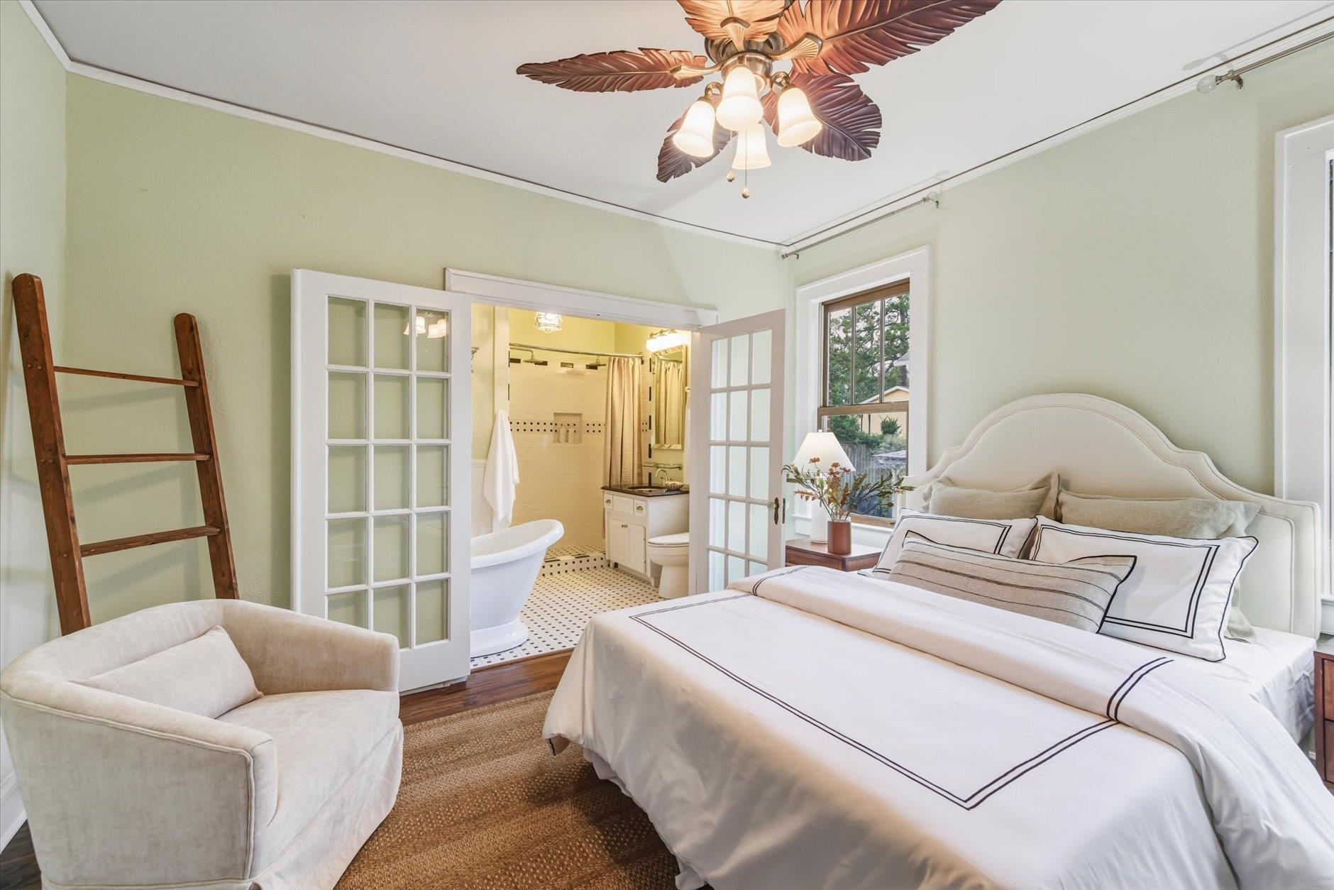 730 E 6Th Avenue Unit: 2