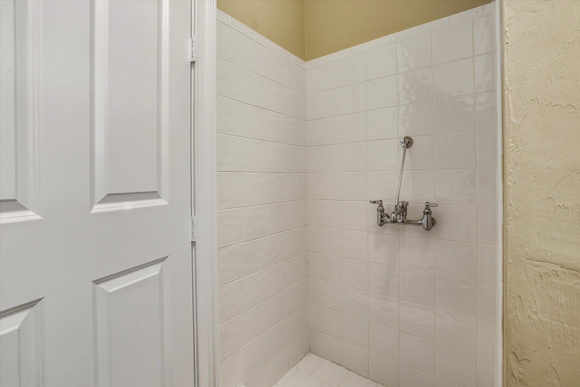 3592 Mossy Creek Lane