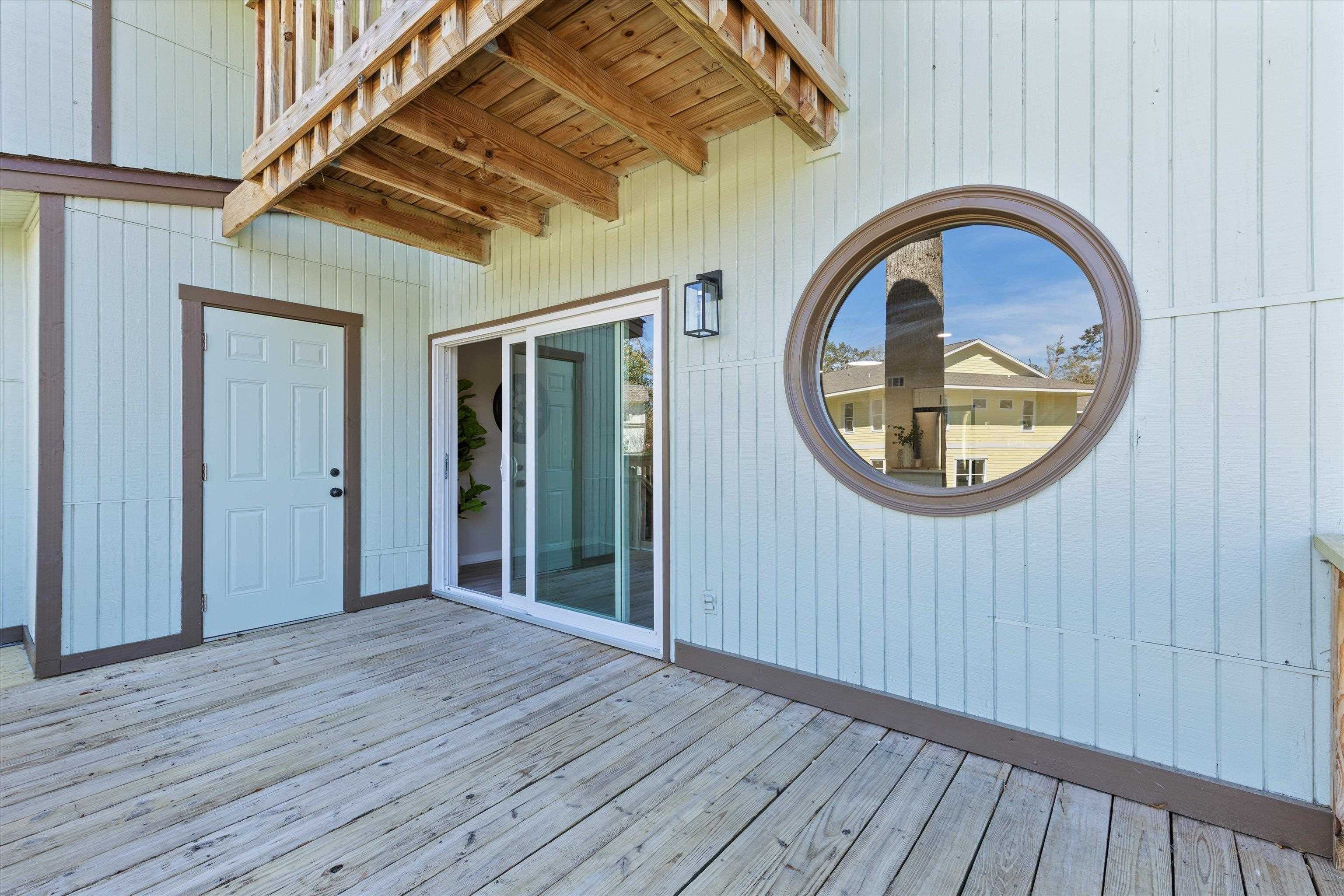 1558 Three Lantern Lane