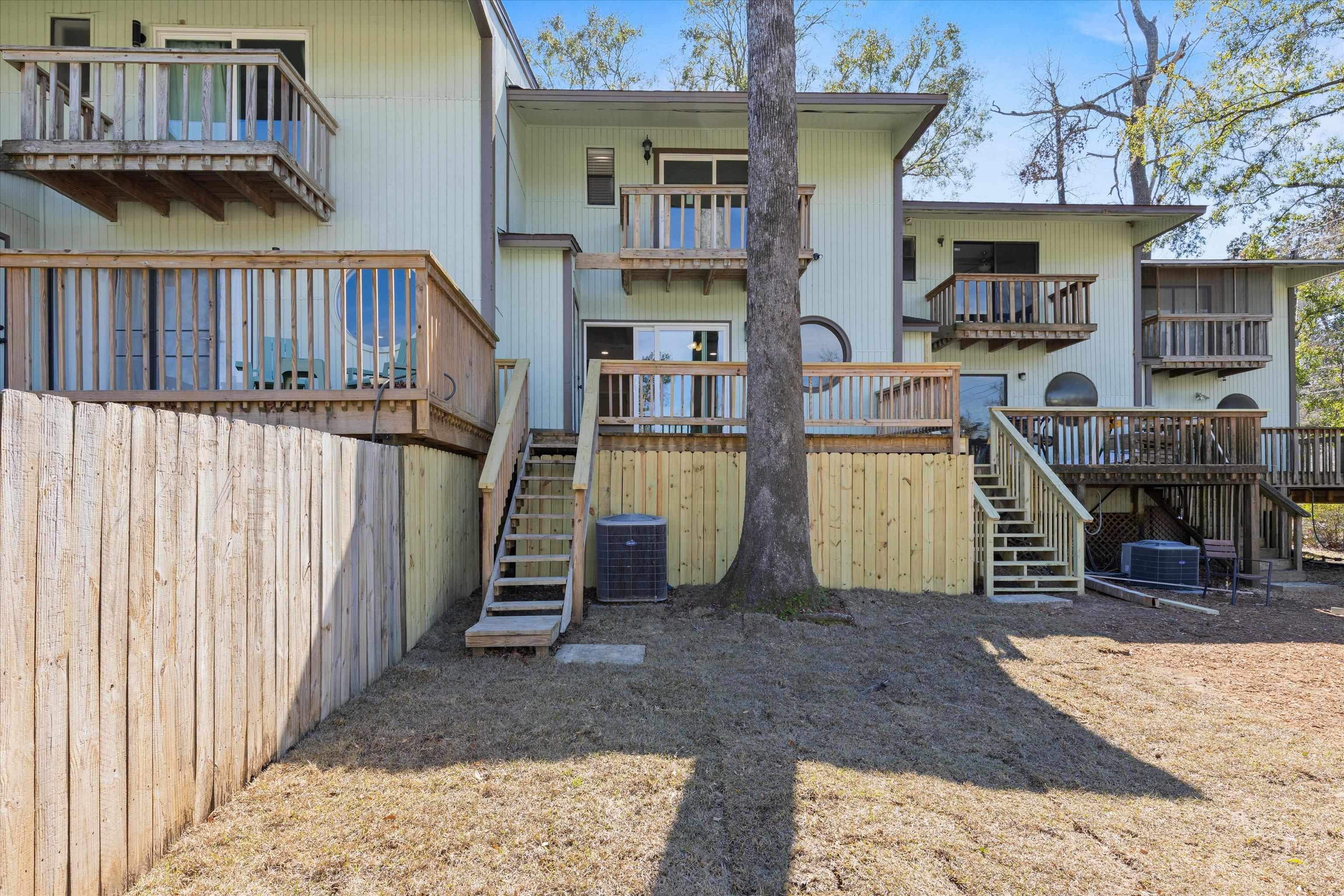 1558 Three Lantern Lane