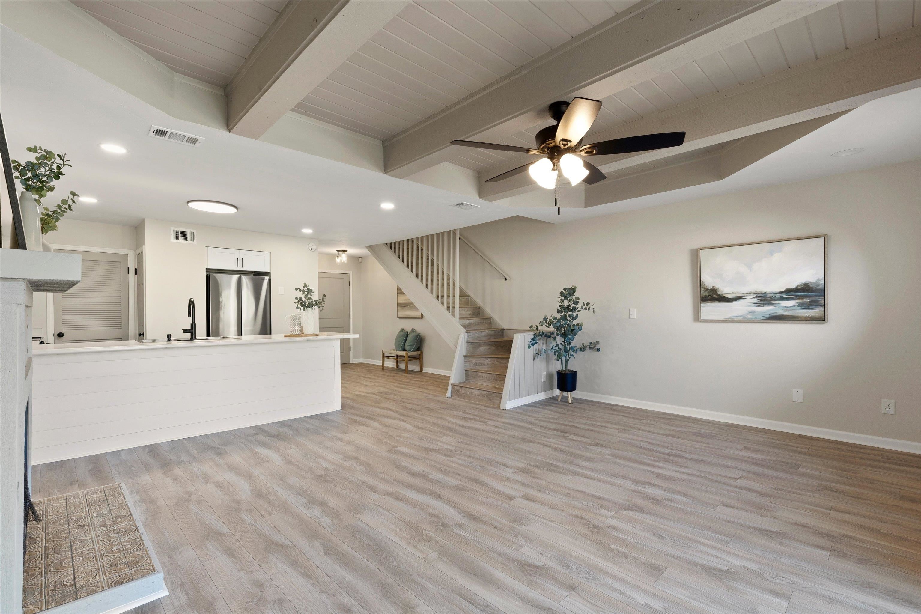 1558 Three Lantern Lane