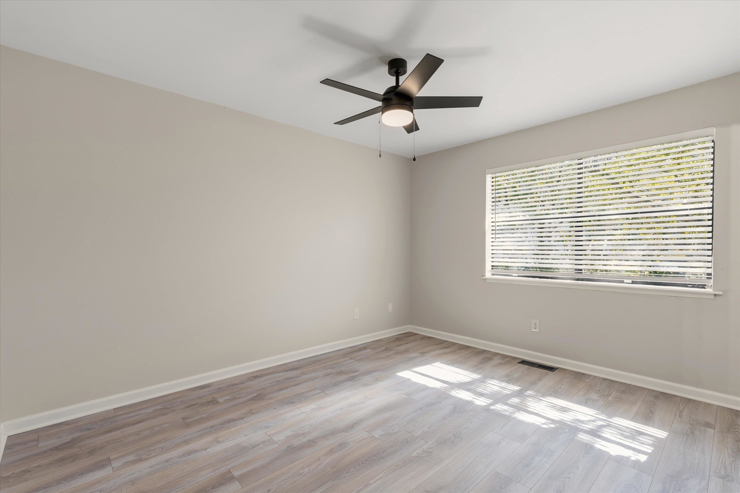 1558 Three Lantern Lane