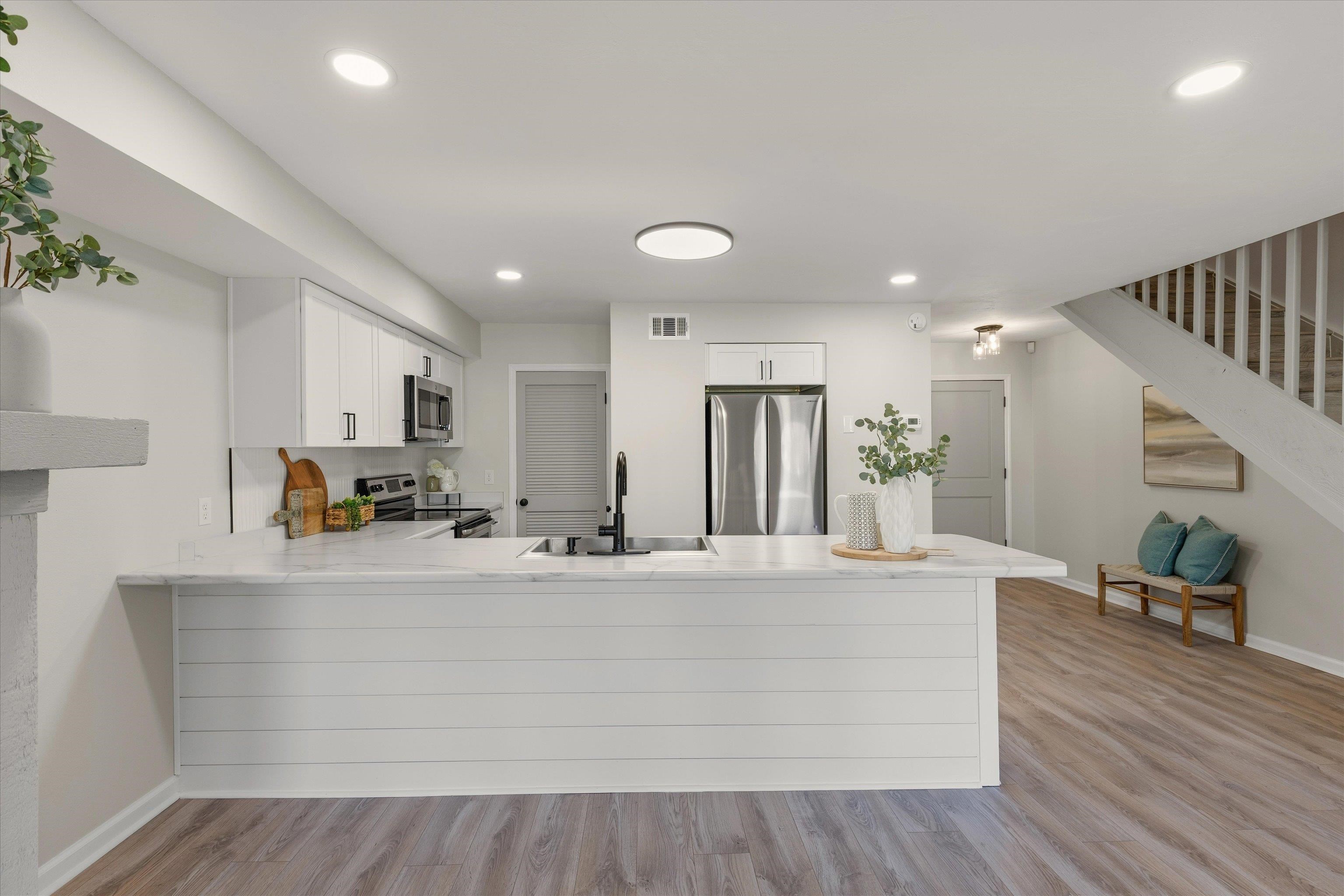 1558 Three Lantern Lane